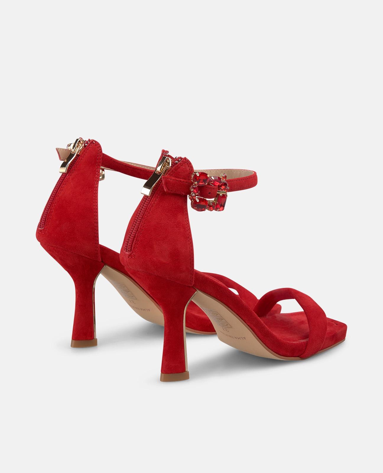 Sandalias de tacón de mujer en piel con tira delantera y cierre de hebilla con detalles tipo joya - Alma en Pena - Rojo Rojo-3