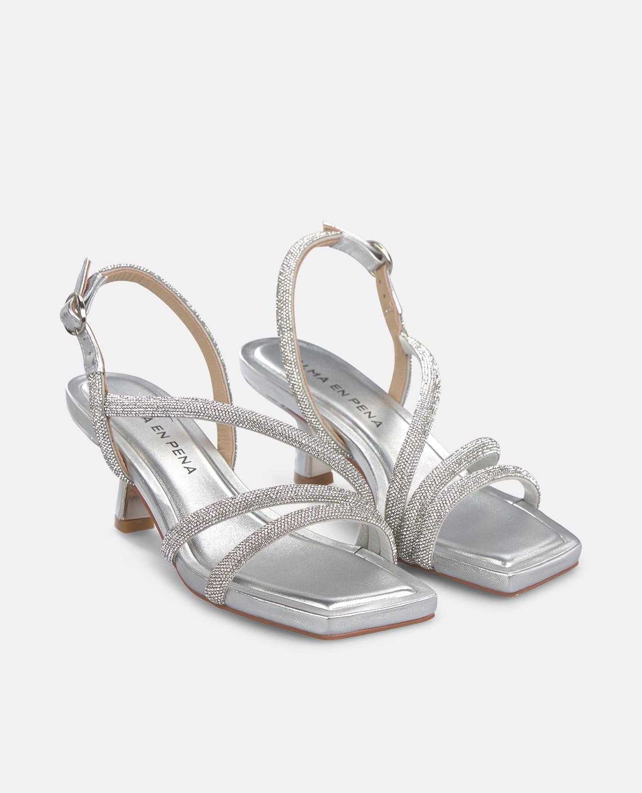 Sandalias de tacón de mujer en piel efecto metalizado con tiras tubulares de transfer - Alma en Pena - Plata Plata-4