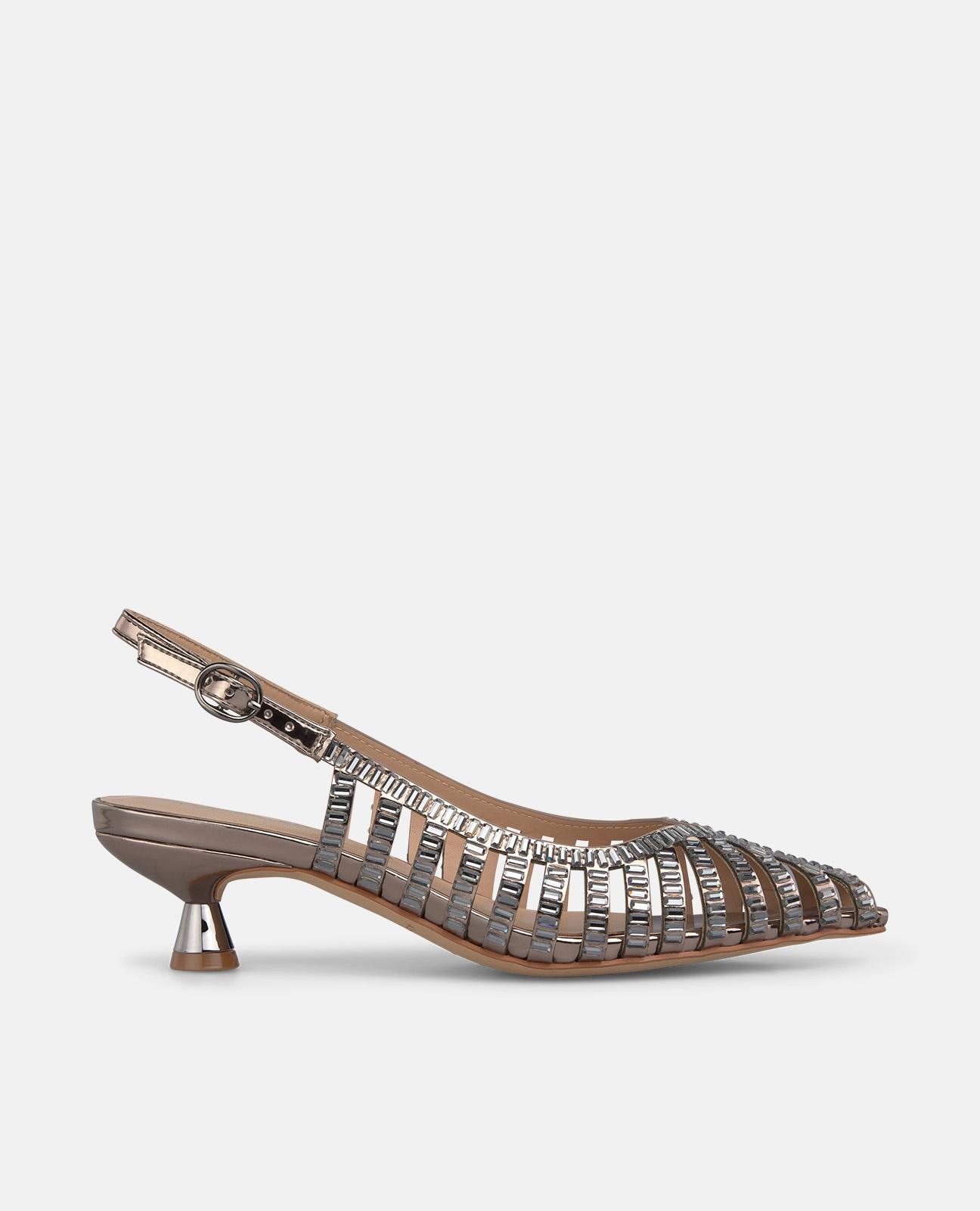 Zapatos de salón de mujer destalonados en piel con rejilla con tacha de pedrería - Arena Plata-1