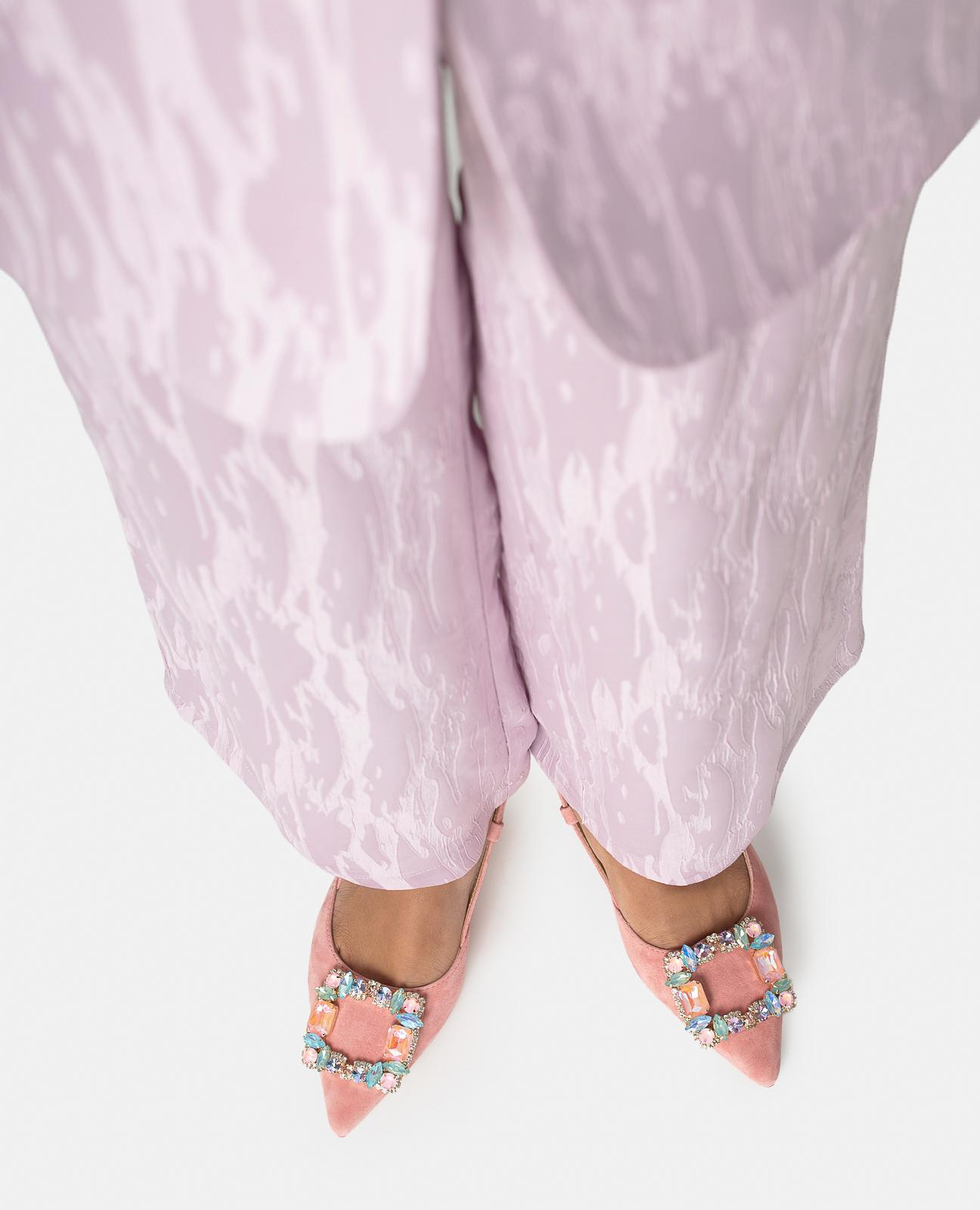 Zapatos de salón de mujer destalonados de piel con detalle joya - Alma en Pena - Salmón Salmón-2