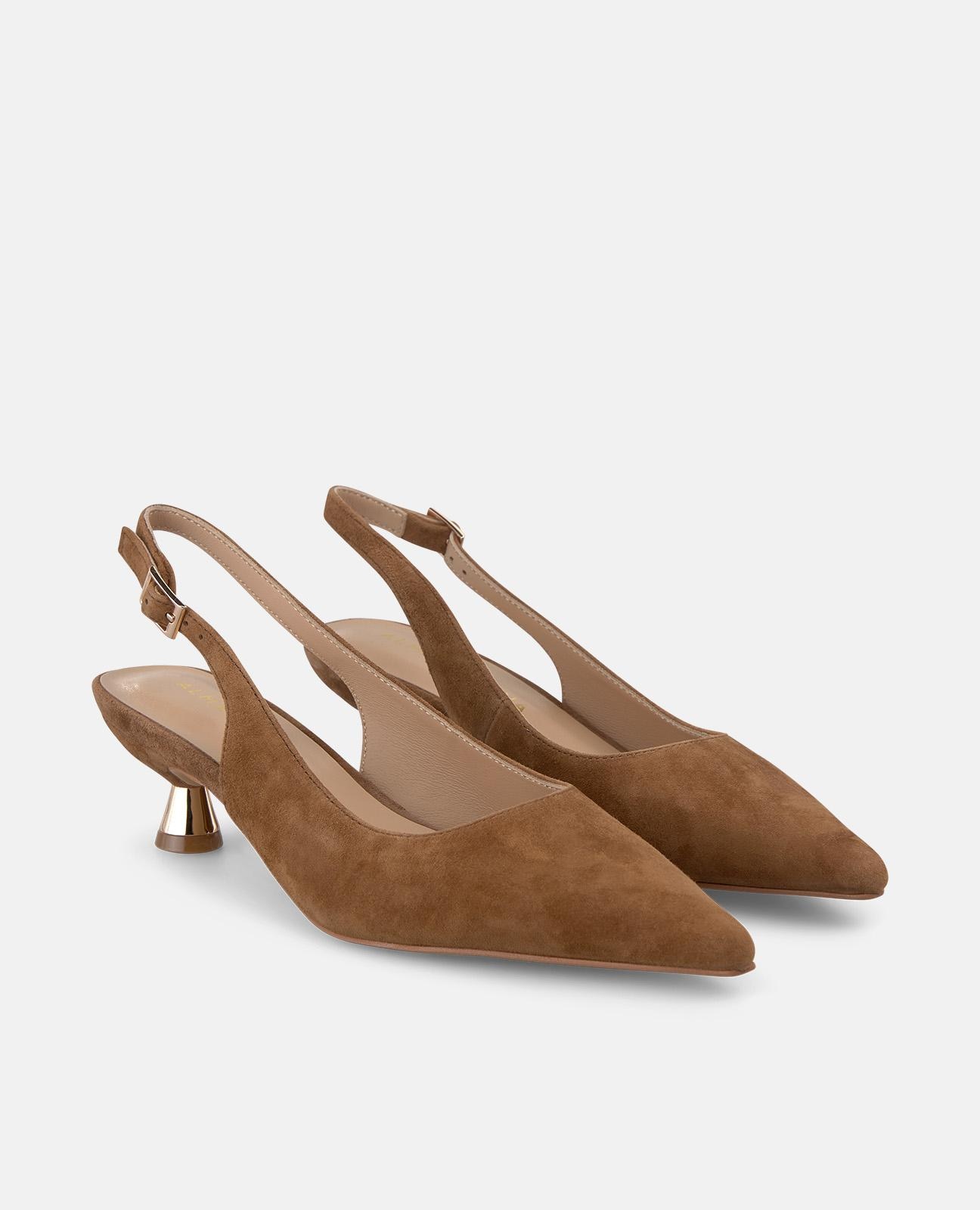 Zapatos de salón de mujer destalonados de piel con cierre mediante hebilla - Alma en Pena - Caramelo Caramelo-4