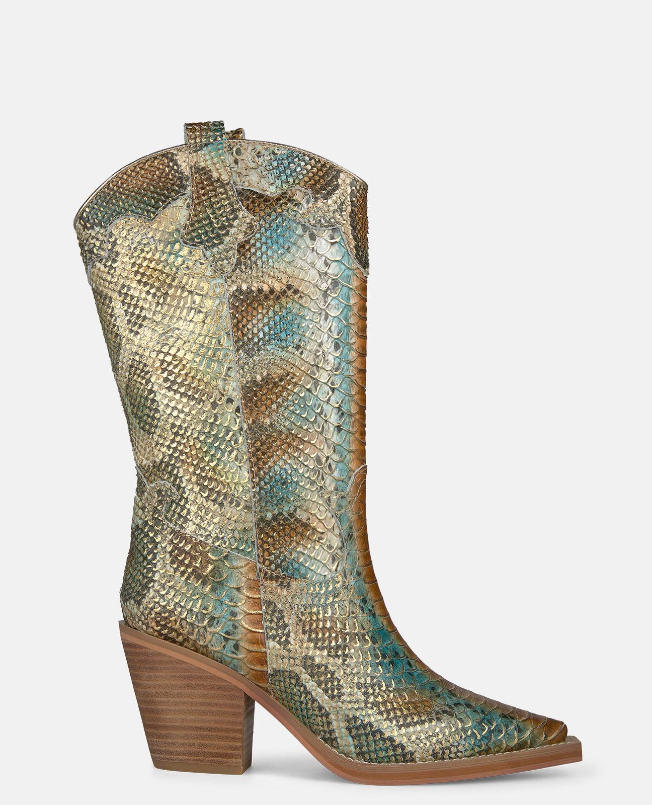 Alma en Pena - Botas cowboy de mujer efecto serpiente con tiradores laterales y tacón medio.