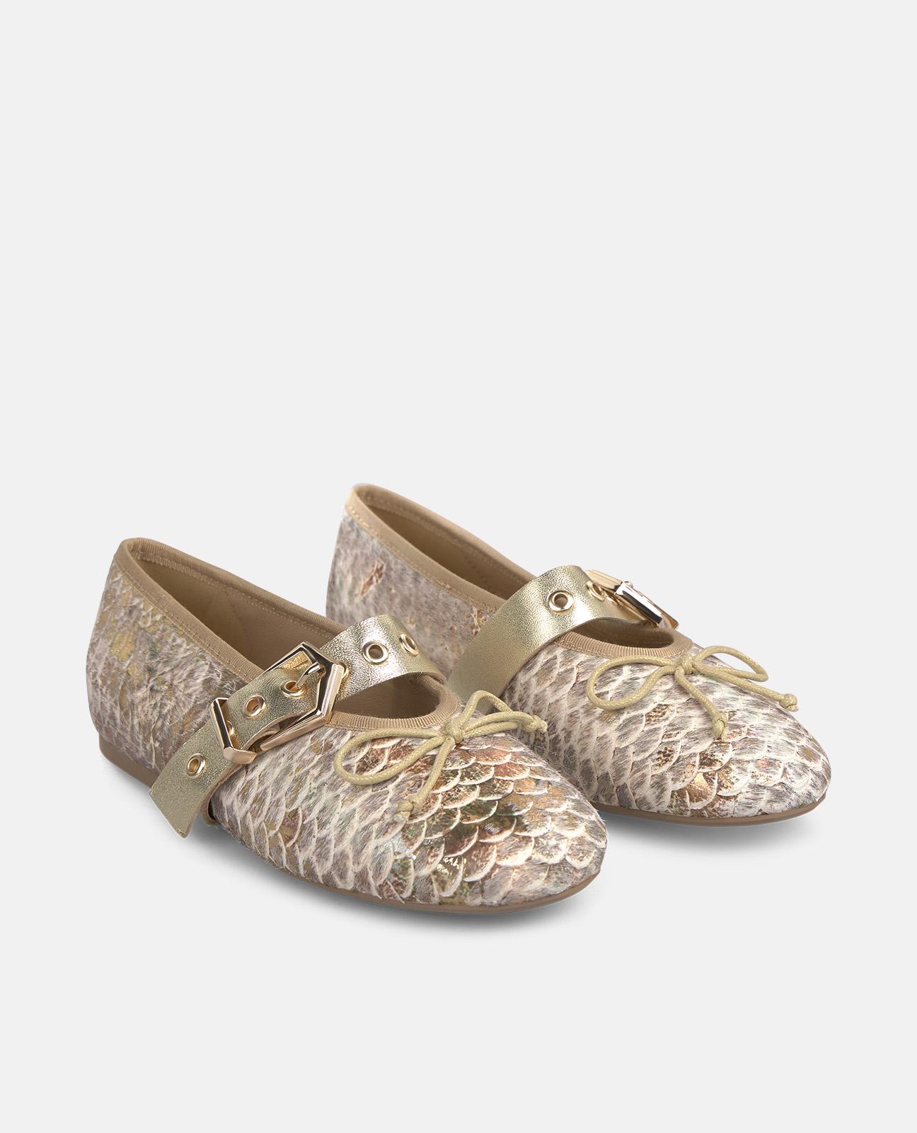 Bailarinas planas de mujer en piel efecto fantasía con detalle de hebilla - Alma en Pena - Camel Camel-4