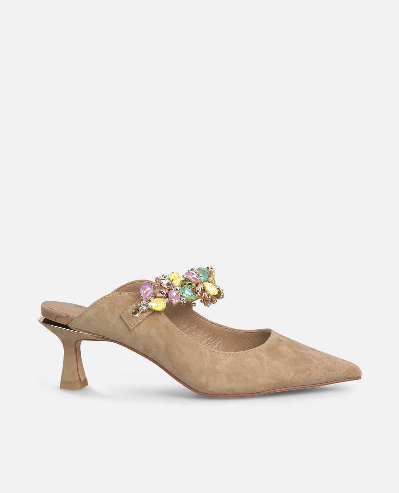 Alma en Pena - Zapatos de salón de mujer destalonados en piel con tira con detalle pedreria.