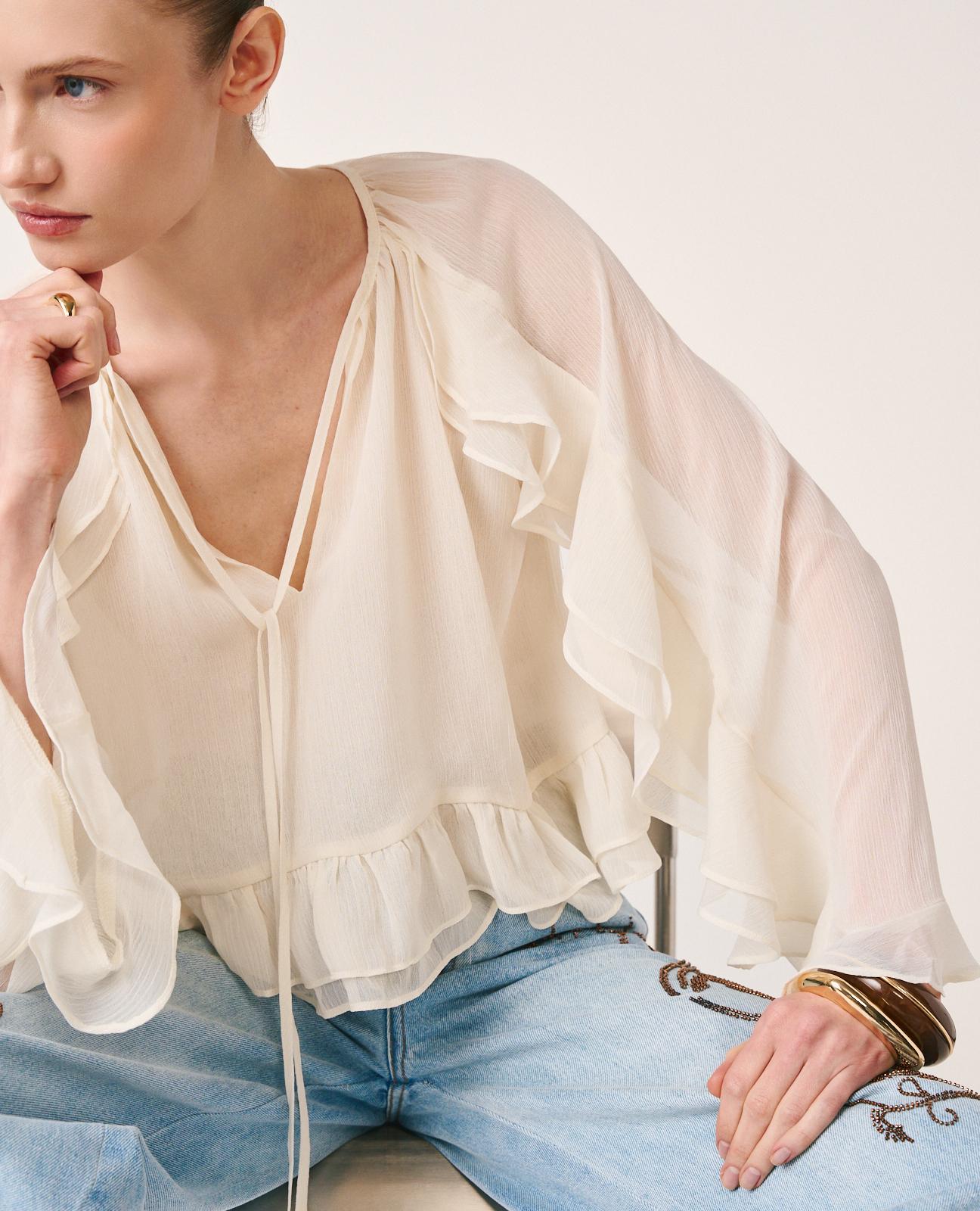Blusa de mujer de gasa y manga larga acampanada con volantes - Alma en Pena - Blanco Blanco-5