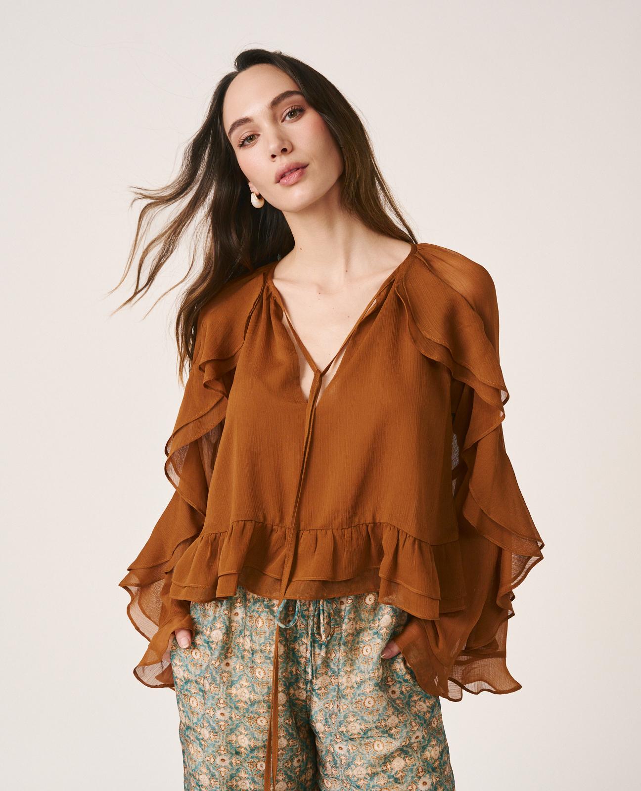 Blusa de mujer de gasa y manga larga acampanada con volantes - Alma en Pena - Naranja Naranja-1