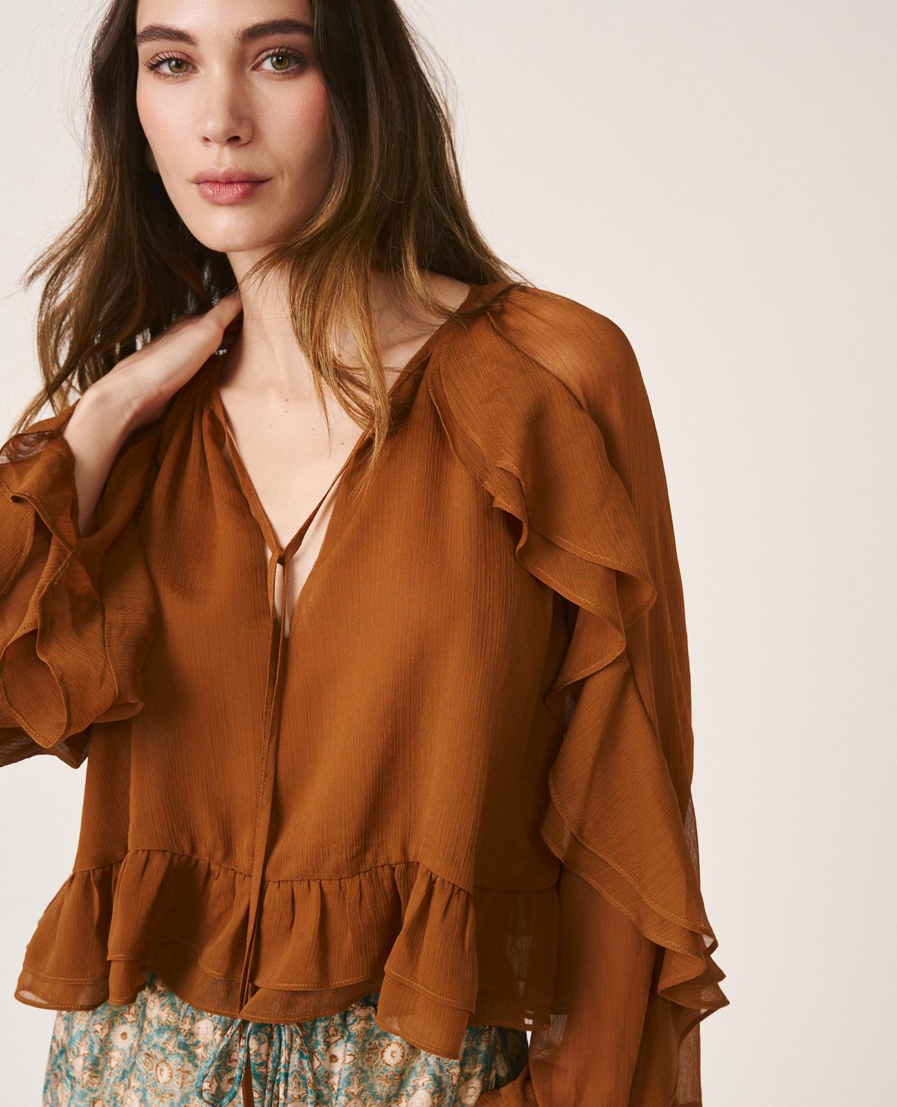 Blusa de mujer de gasa y manga larga acampanada con volantes - Alma en Pena - Naranja Naranja-3