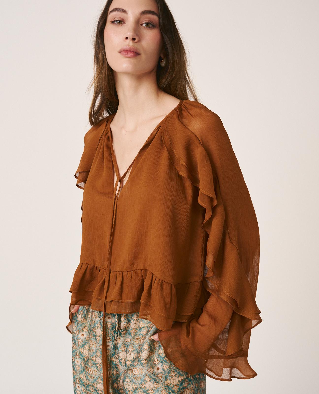 Blusa de mujer de gasa y manga larga acampanada con volantes - Alma en Pena - Naranja Naranja-4
