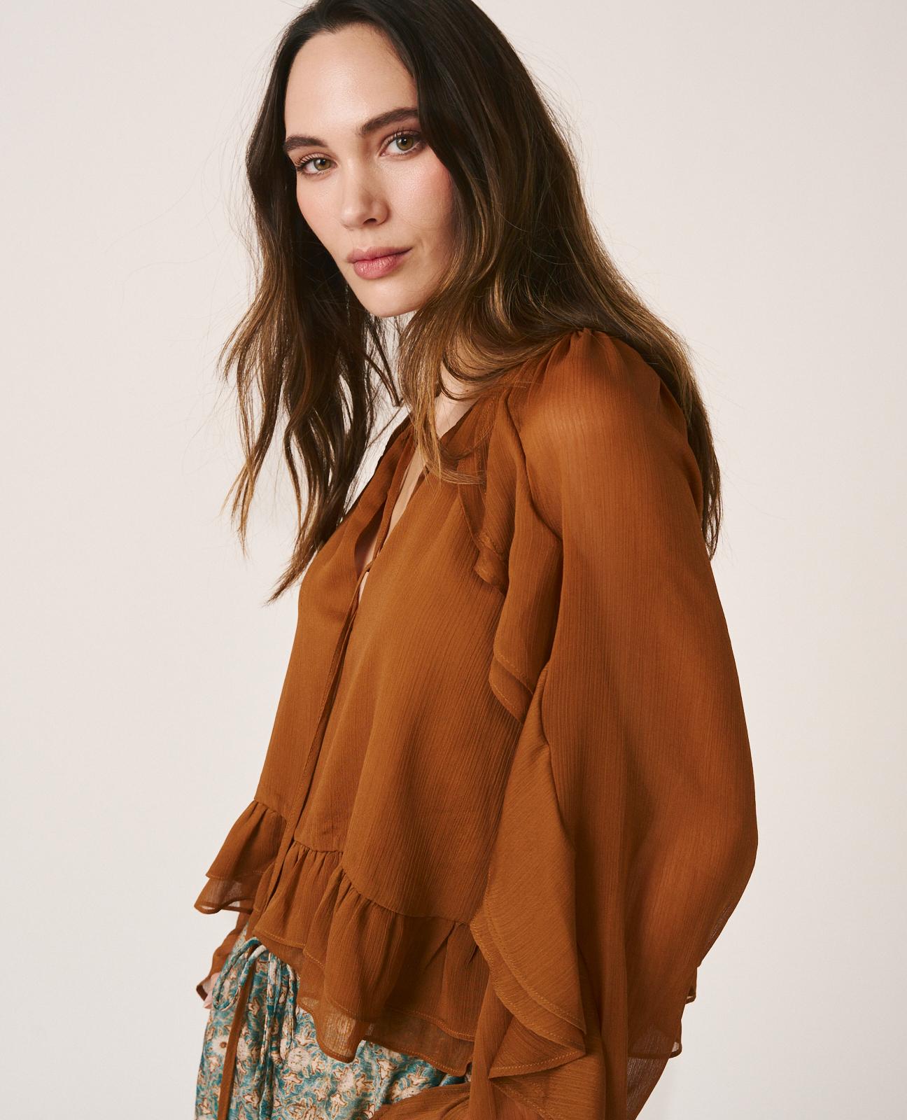 Blusa de mujer de gasa y manga larga acampanada con volantes - Alma en Pena - Naranja Naranja-5