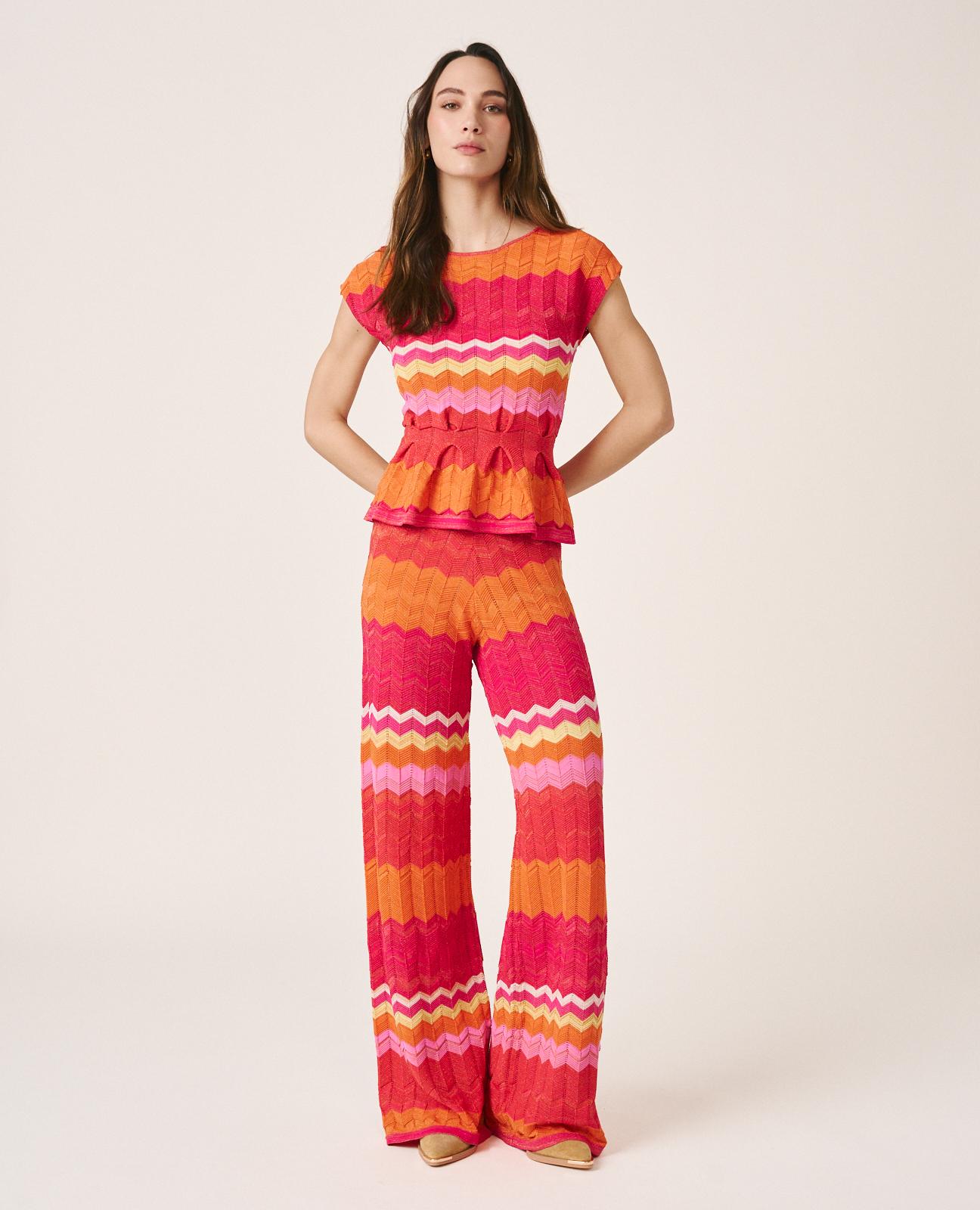 Imagen 0 de Pantalones rectos de mujer de punto con motivo geométrico Fucsia