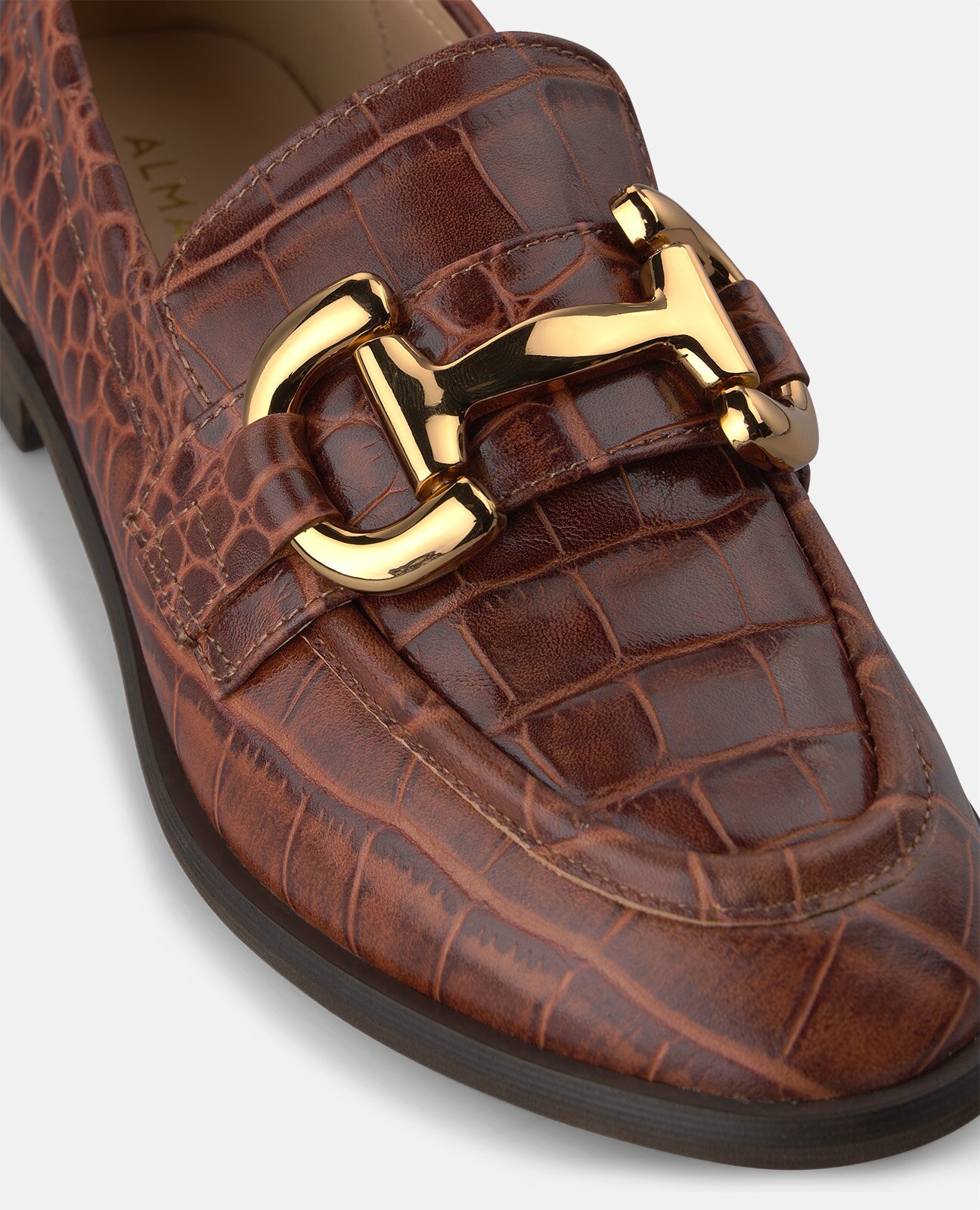 Mocasín plano de mujer en piel con adorno metálico - Alma en Pena - Camel Camel-4