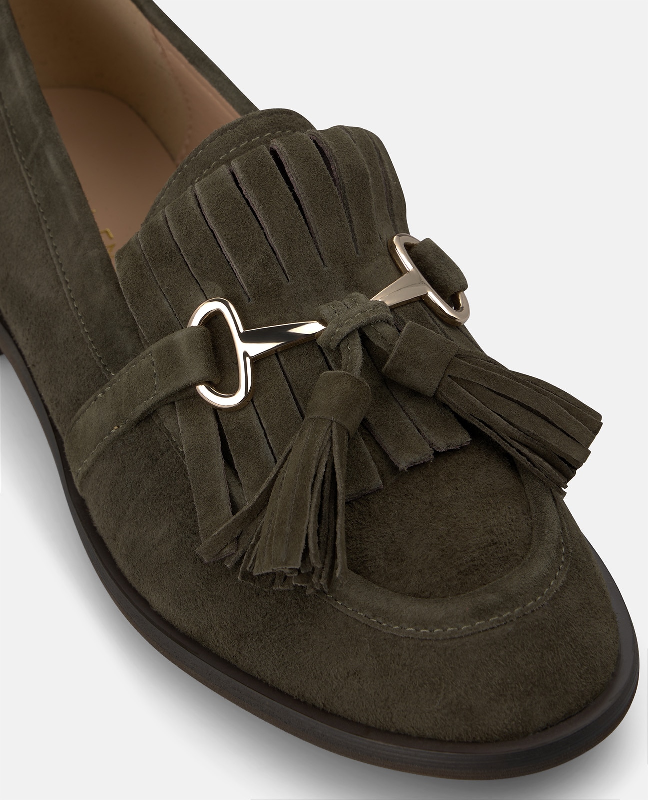 Mocasín plano de mujer en ante con borlas - Alma en Pena - Kaki Kaki-4