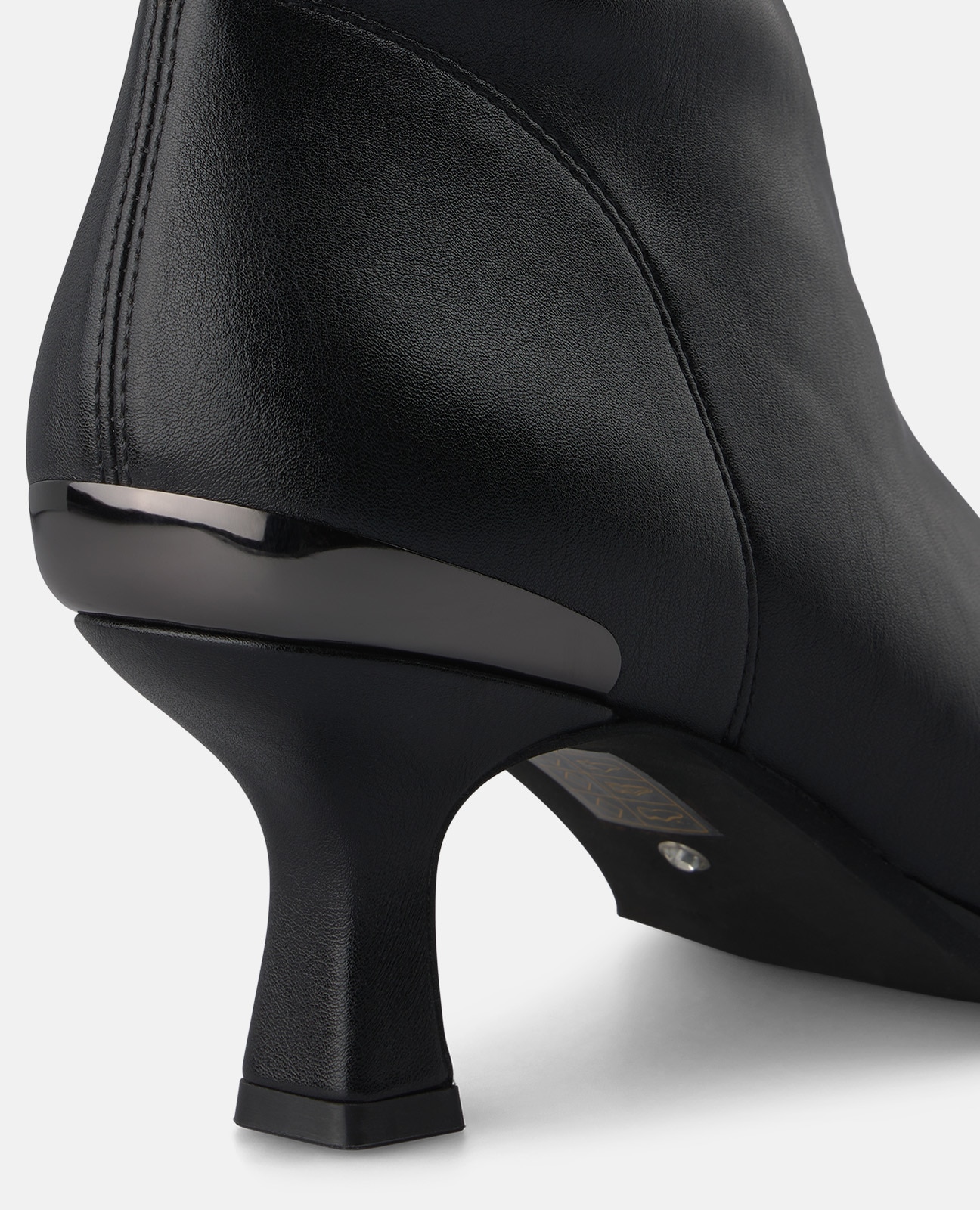 Botines básicos de mujer con cierre cremallera y tacón mini - Alma en Pena - Negro Negro-4