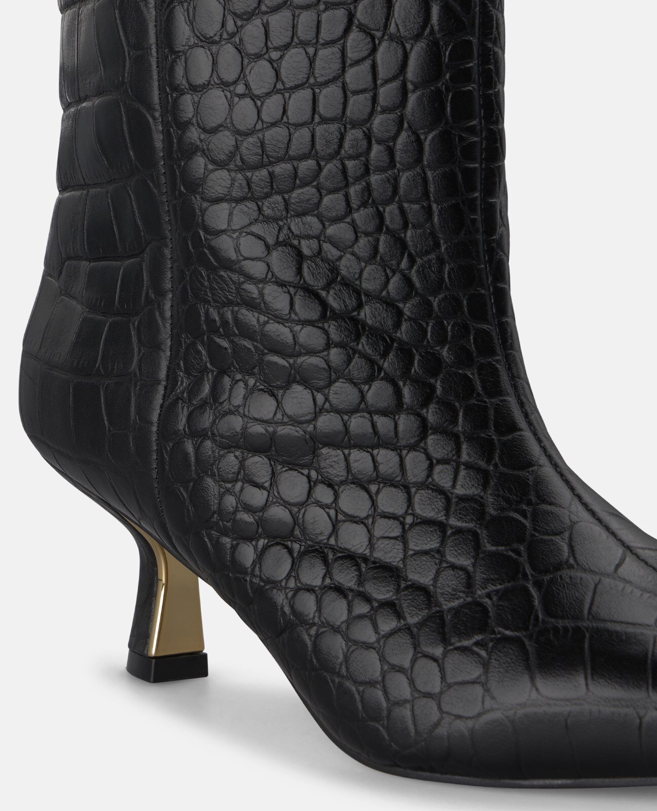 Botines básicos de mujer en piel con efecto cocodrilo - Alma en Pena - Negro Negro-3