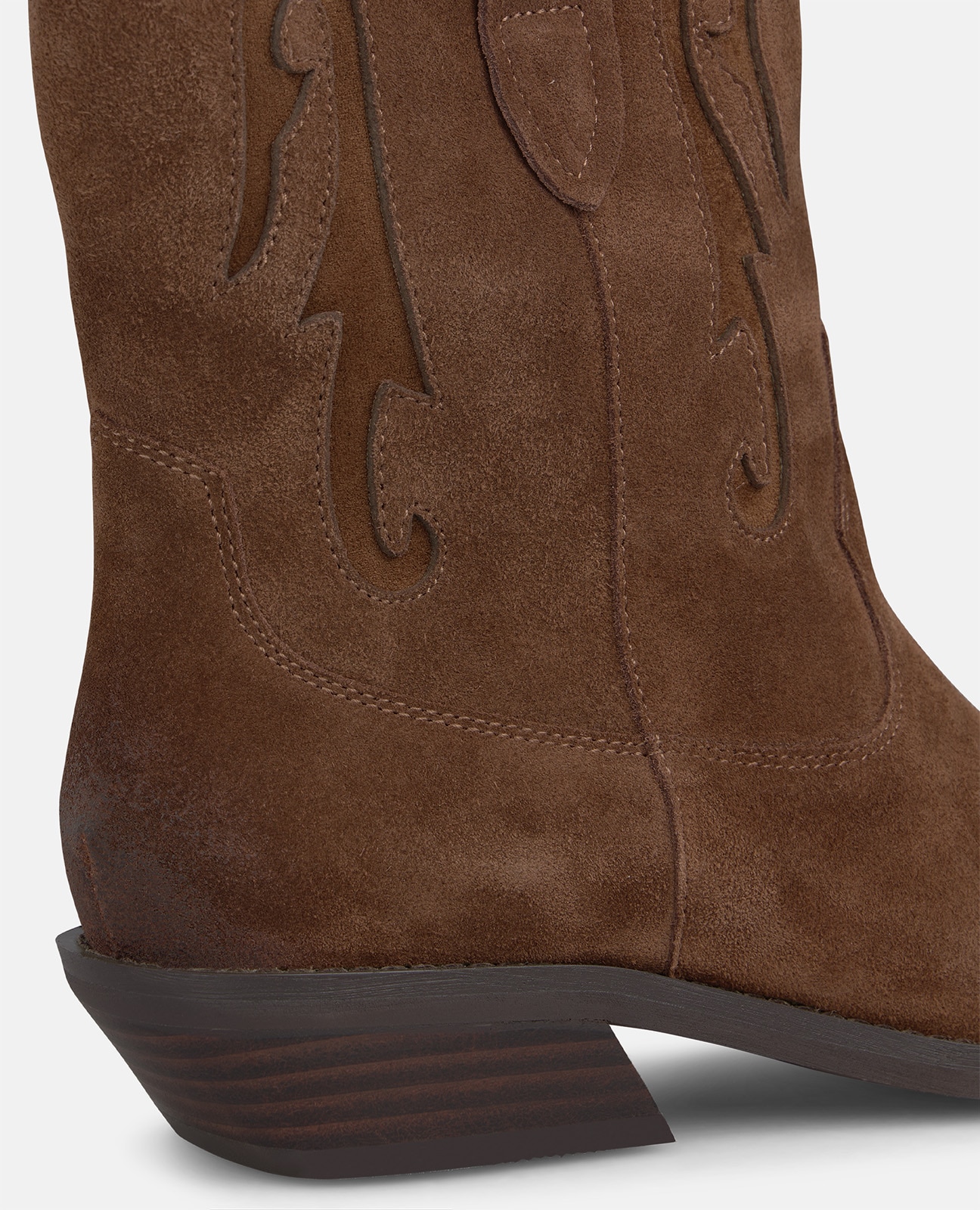 Botines cowboy de mujer en ante con detalles bordados - Camel Camel-4