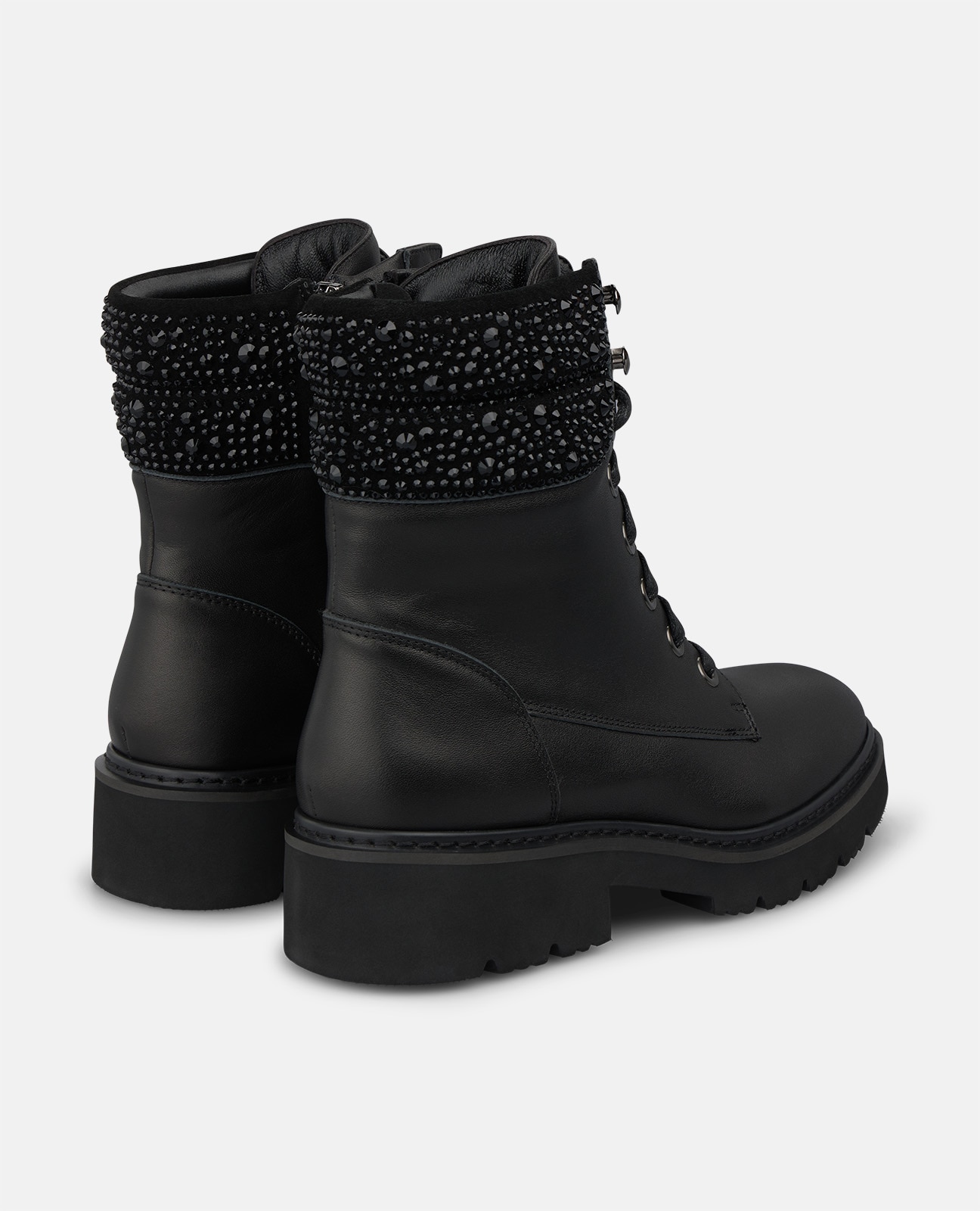 Imagen 2 de Botines militares de mujer en napa con detalles pedrería en la caña - Alma en Pena - Negro Negro