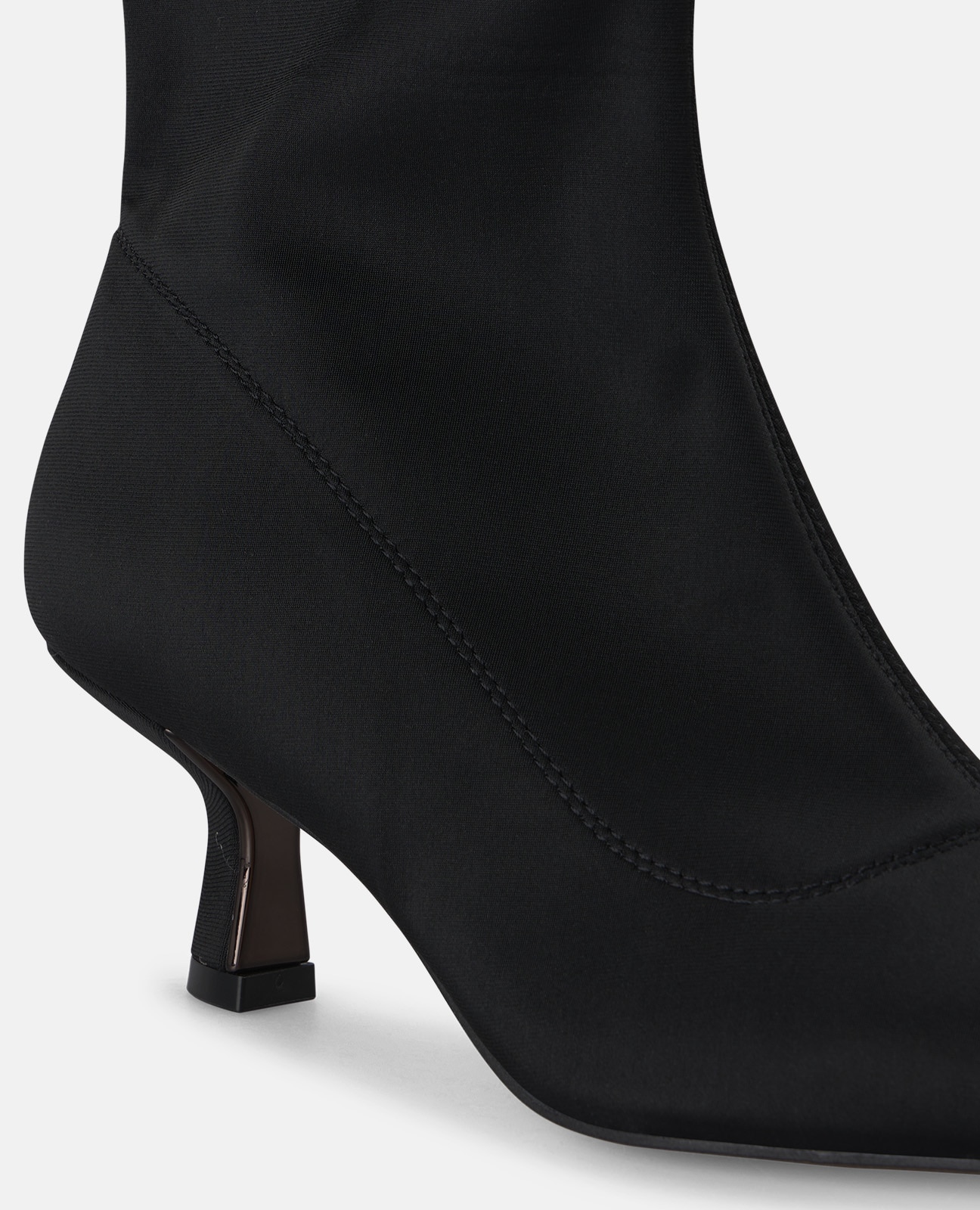 Botines básicos de mujer con cierre de cremallera y tacón mini - Alma en Pena - Negro Negro-4