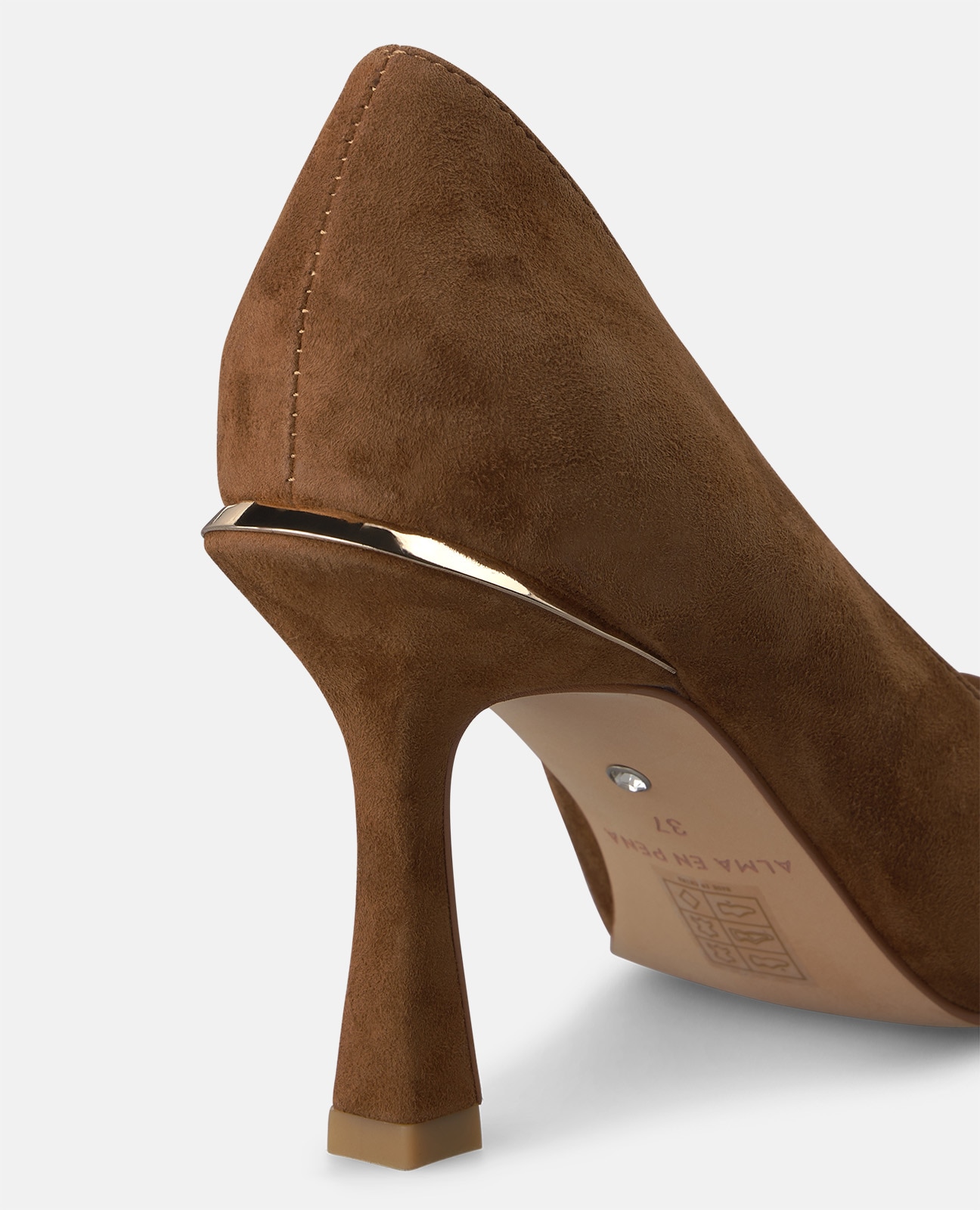 Zapatos de salón de mujer en ante tipo stiletto con acabado en punta - Alma en Pena - Camel Camel-4