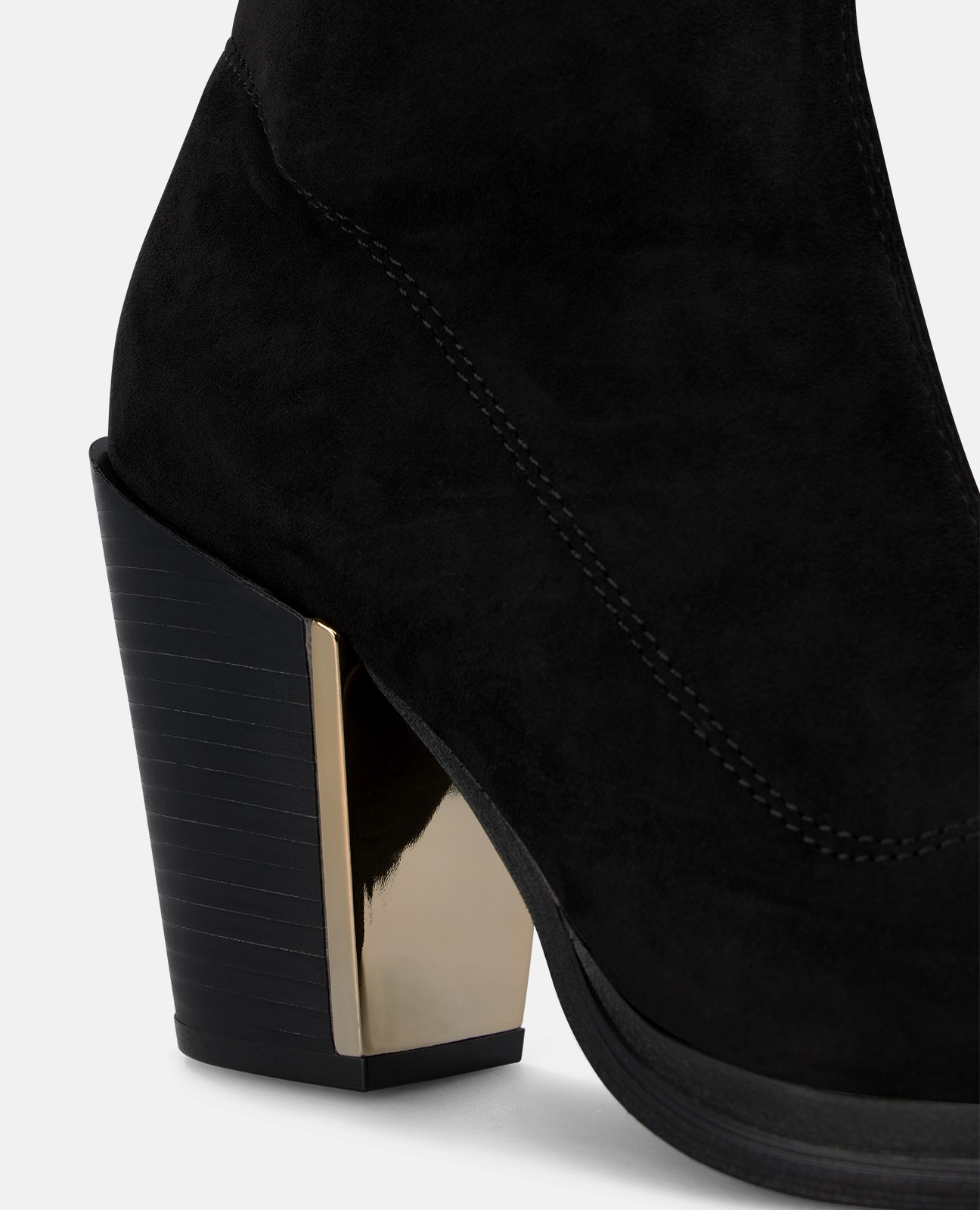 Botas básicas de mujer con caña ajustada y tacón cuadrado - Alma en Pena - Negro Negro-4