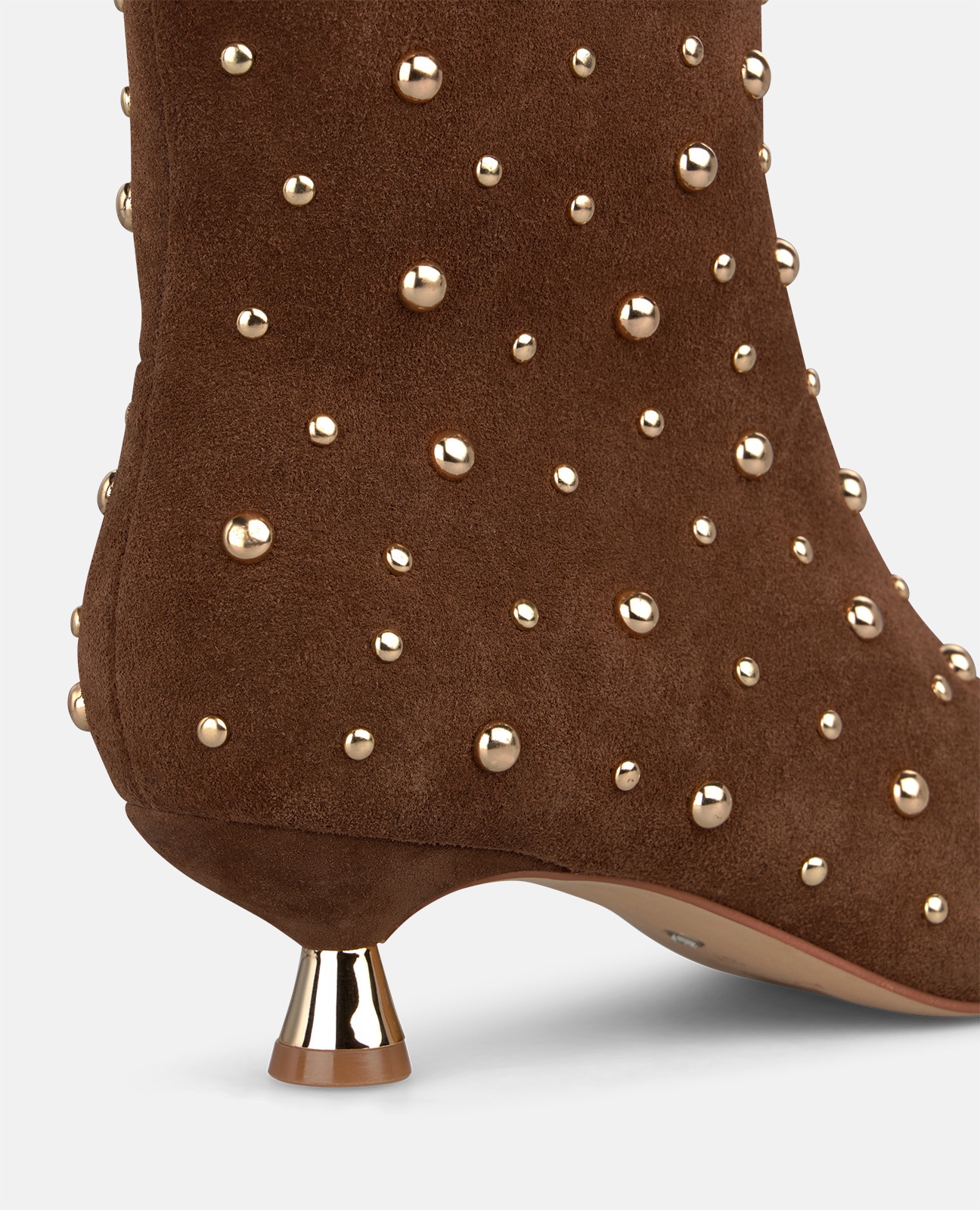 Botines básicos de mujer en ante con tachas metálicas - Camel Camel-4