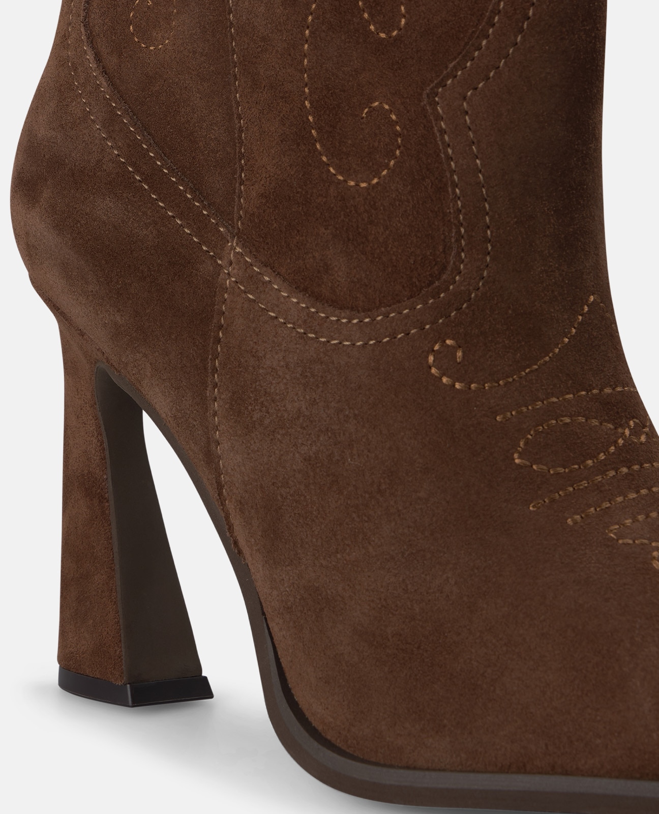 Botines cowboy de mujer en piel con detalles bordados - Alma en Pena - Camel Camel-4