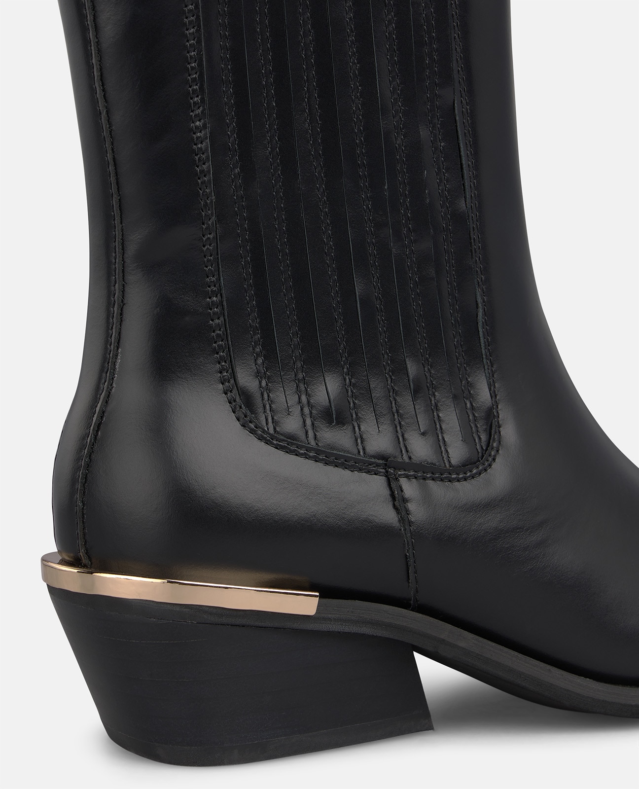 Botines Chelsea de mujer en napa con acabado en punta - Negro Negro-4