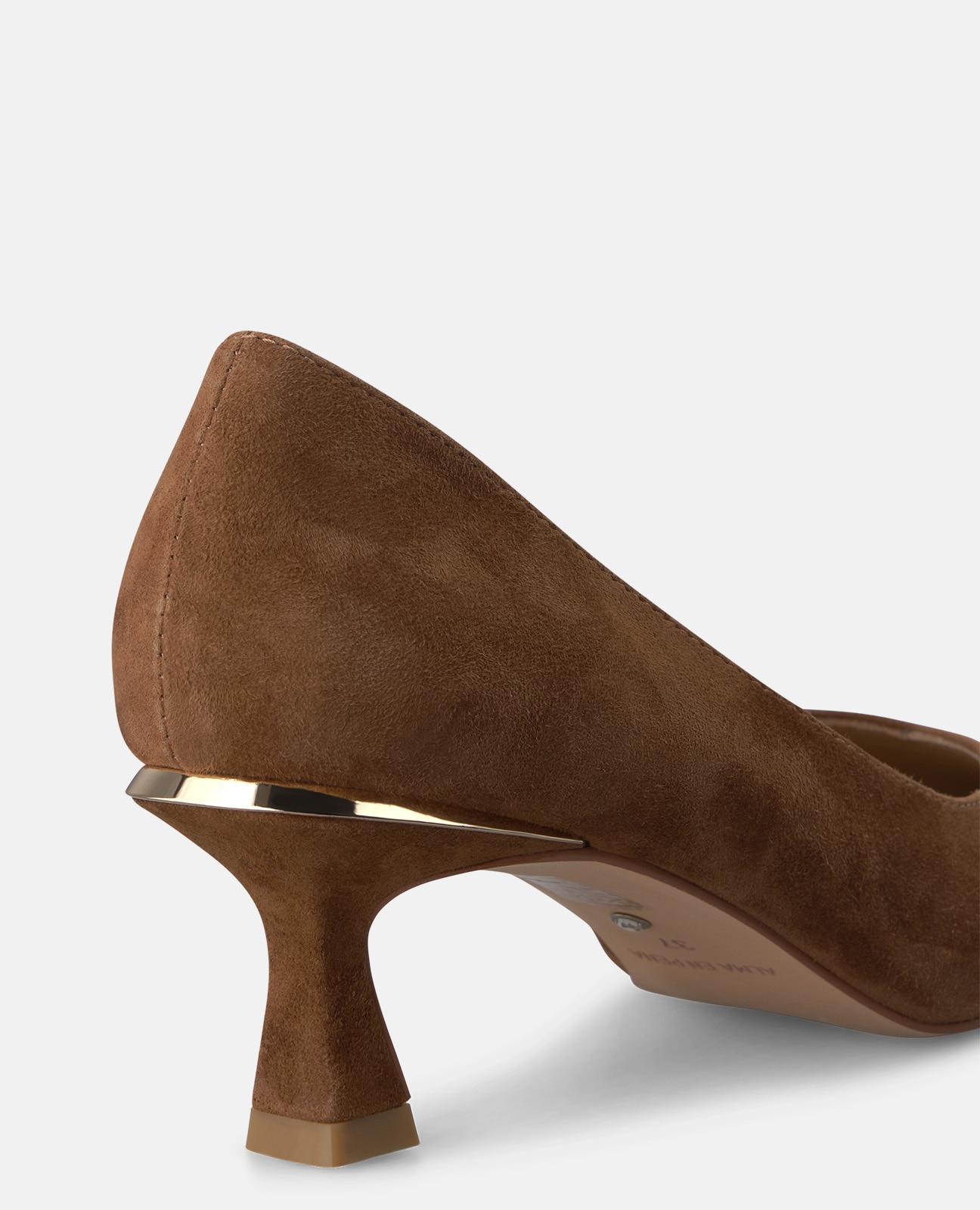 Zapatos de salón de mujer en ante con acabado en punta - Alma en Pena - Camel Camel-4