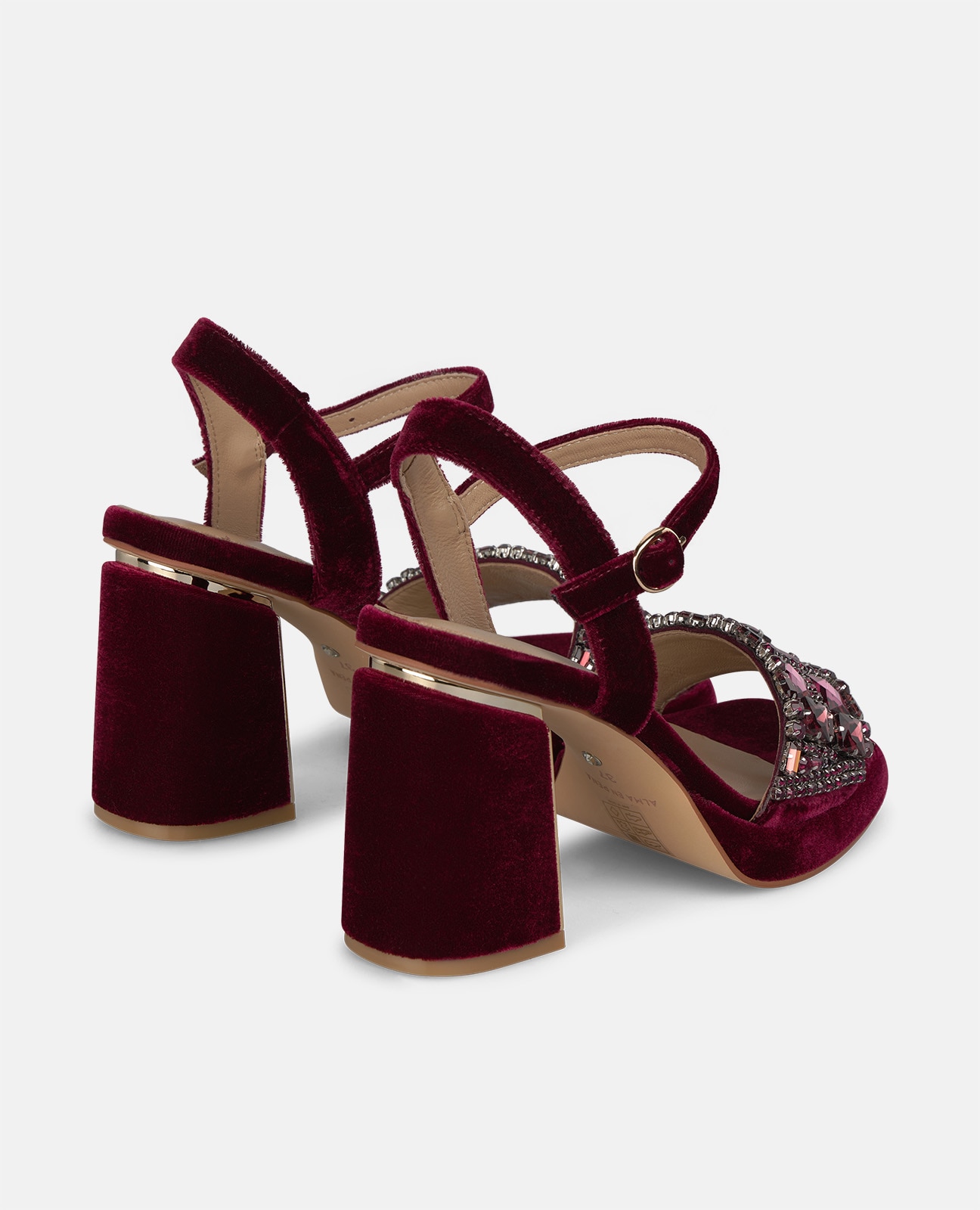Sandalias de tacón de mujer en terciopelo con detalle joyas en el empeine - Alma en Pena - Burdeos Burdeos-2