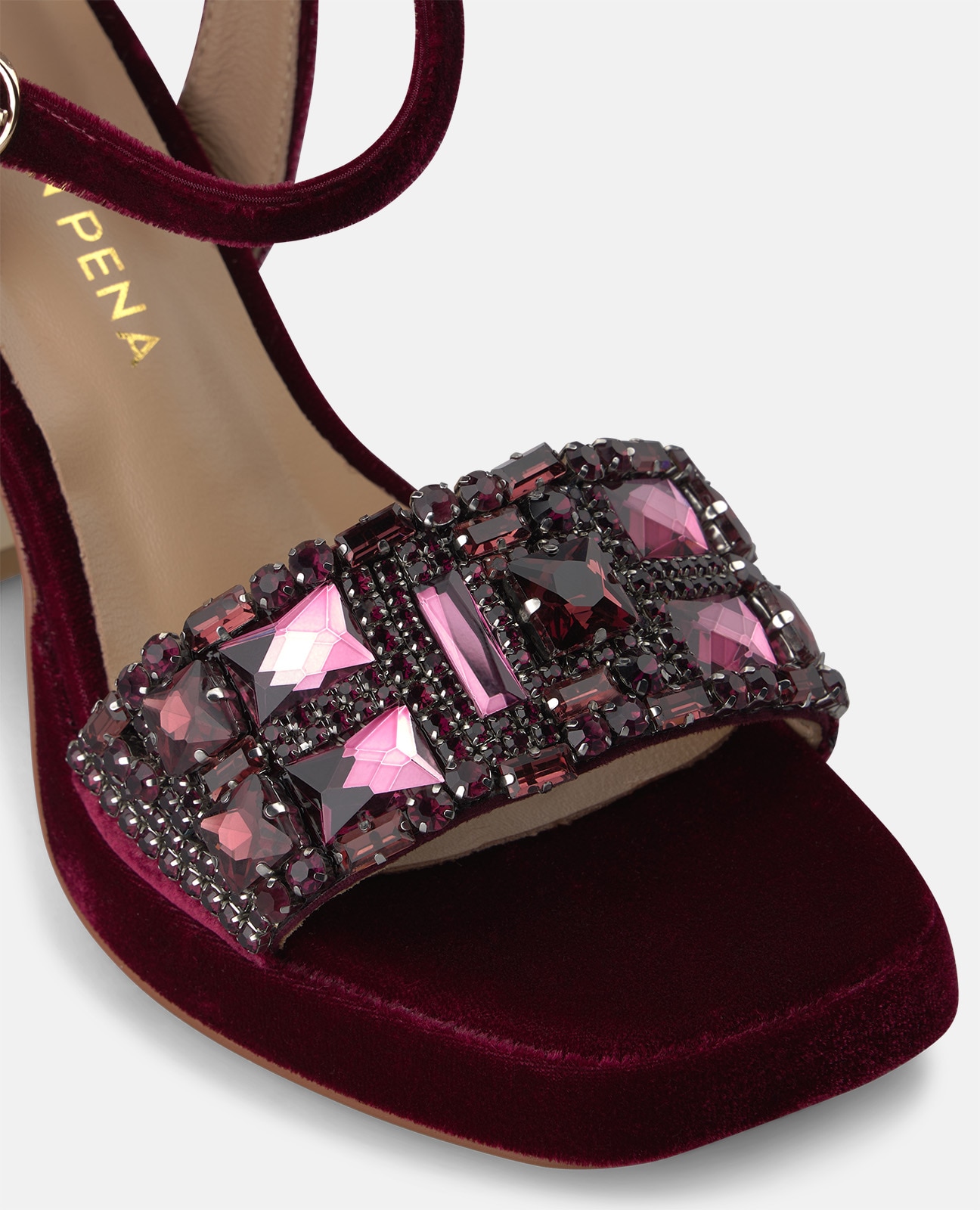 Sandalias de tacón de mujer en terciopelo con detalle joyas en el empeine - Alma en Pena - Burdeos Burdeos-4