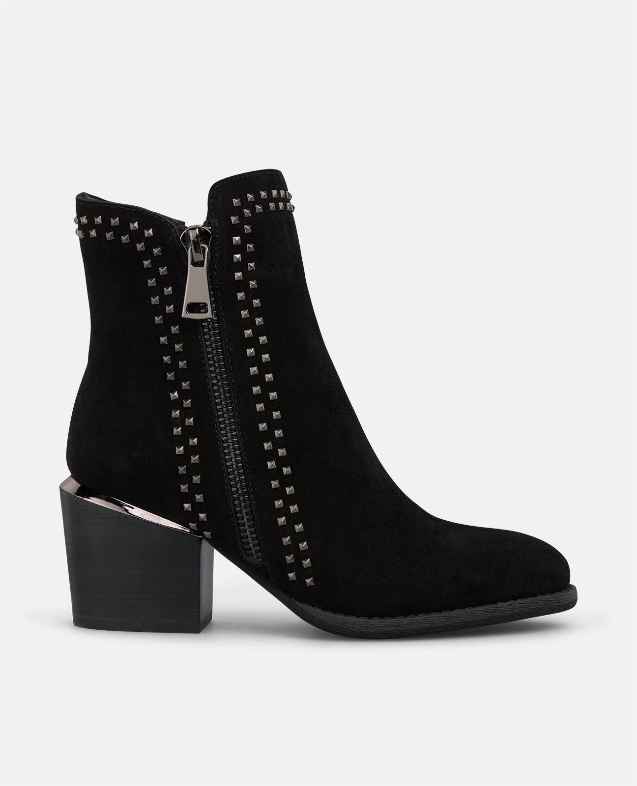 Imagen 0 de Botines básicos de mujer en ante con tachas metálicas cuadradas Negro