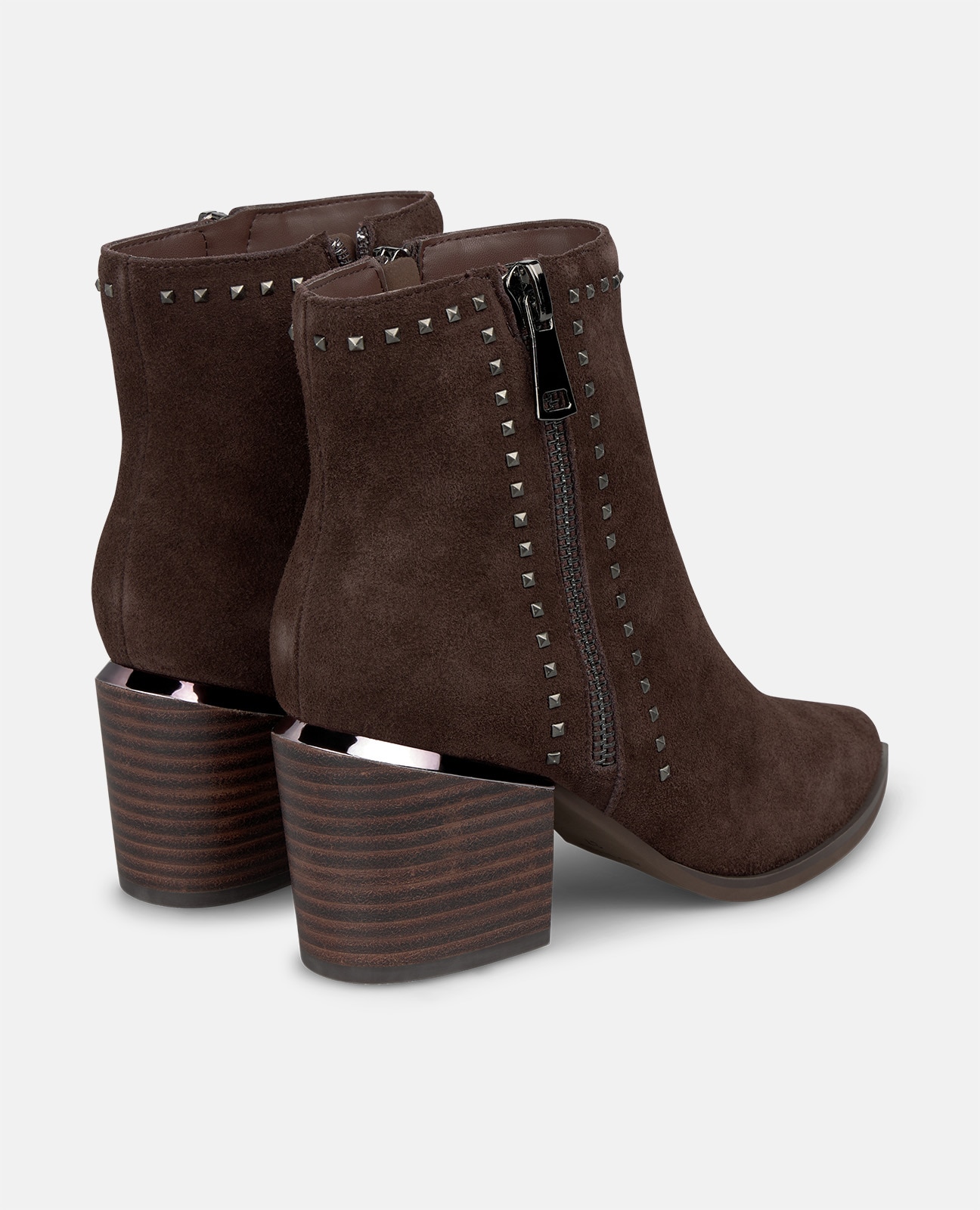 Imagen 2 de Botines básicos de mujer en piel serraje con tachas metálicas - Alma en Pena - Marrón Marrón