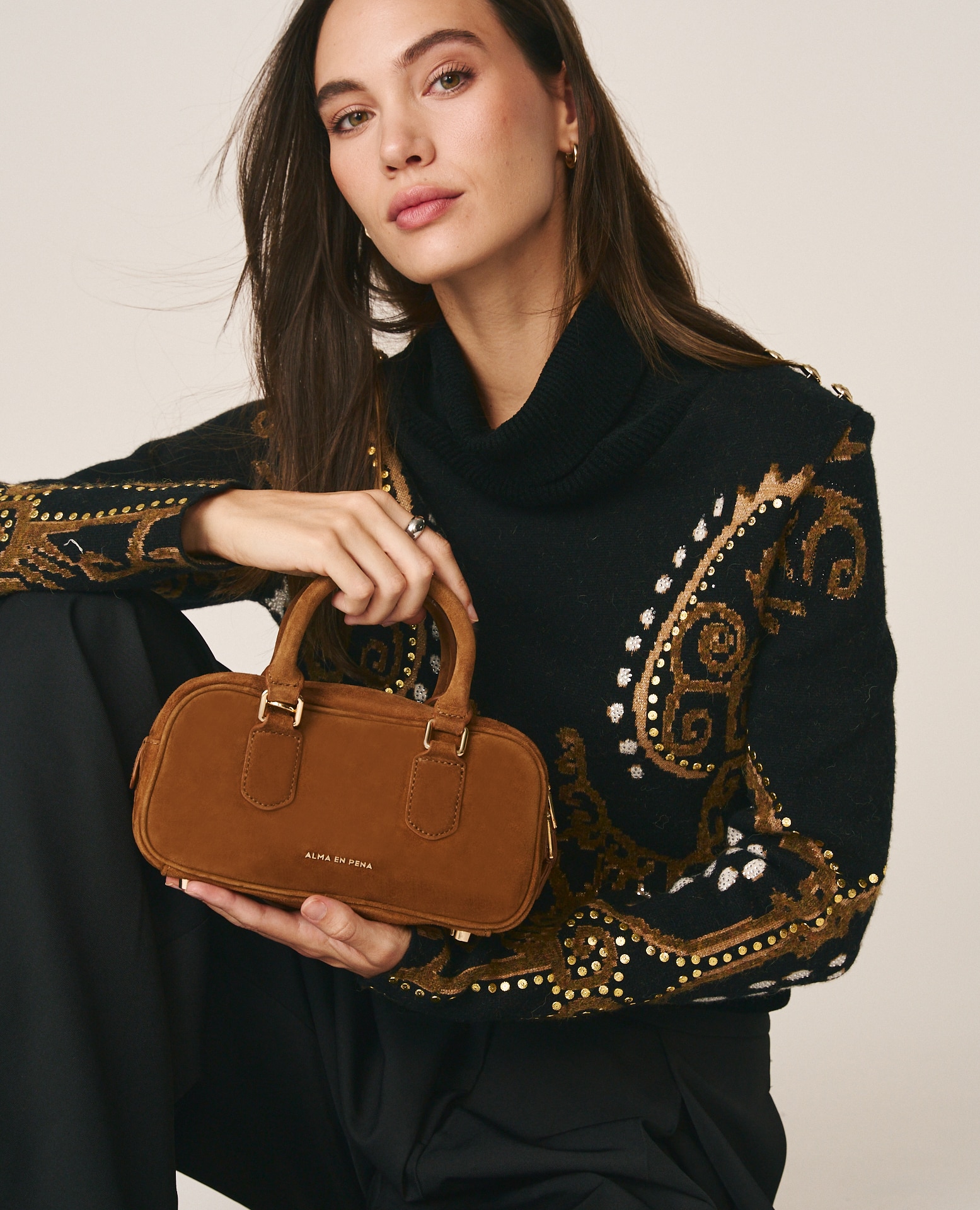 Bolso bowling de ante con doble asa - Alma en Pena - Camel Camel-2