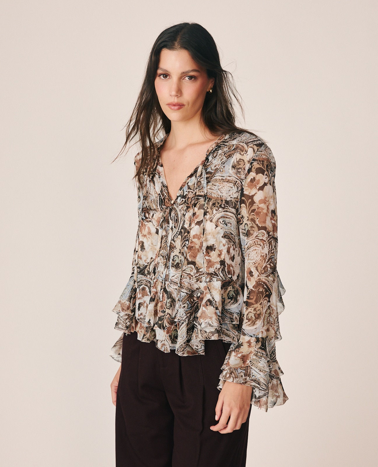 Blusa de mujer con volantes y estampado floral - Alma en Pena - Multicolor Multicolor-2