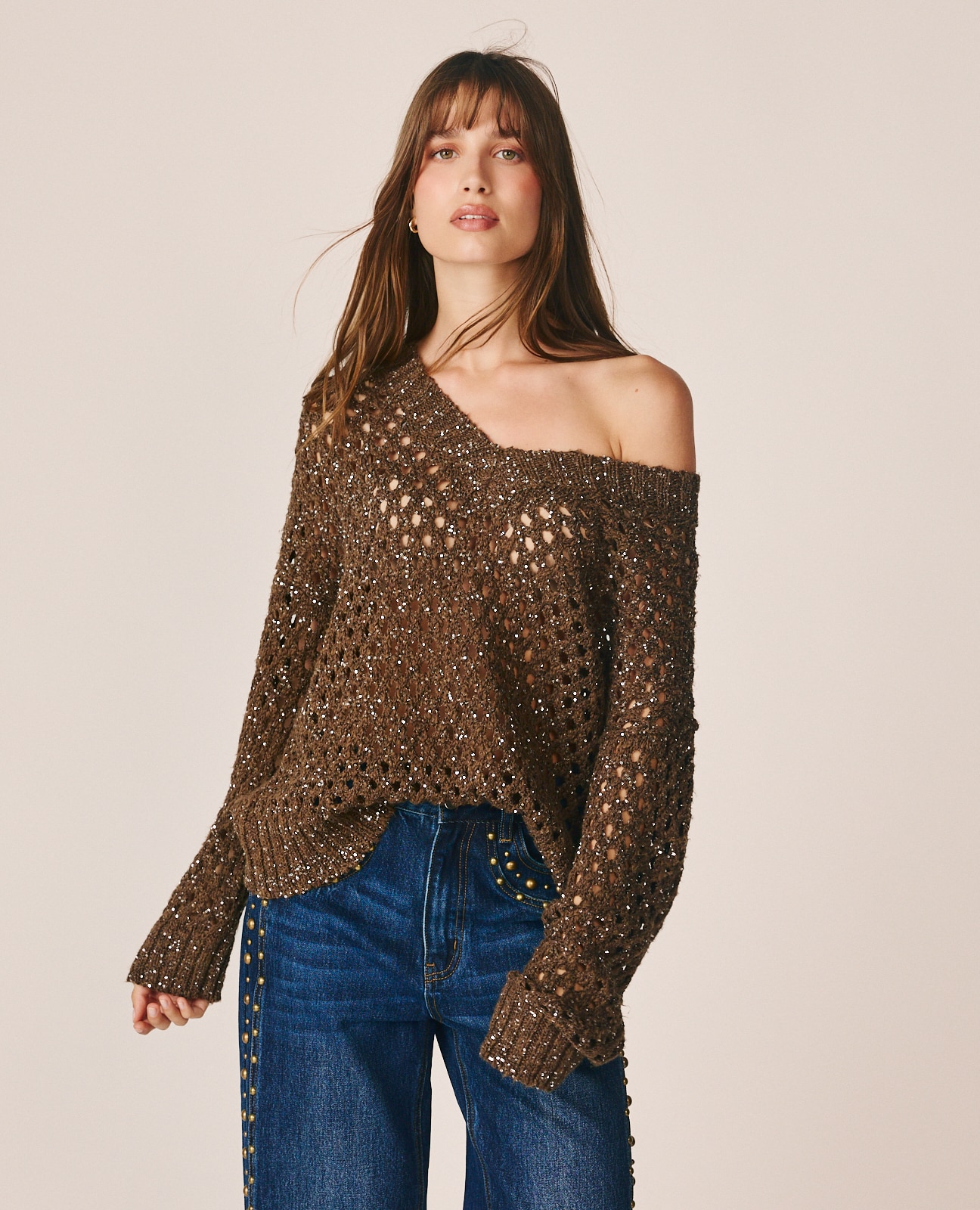 Jersey de mujer calado con cuello pico - Alma en Pena - Marrón Marrón-1
