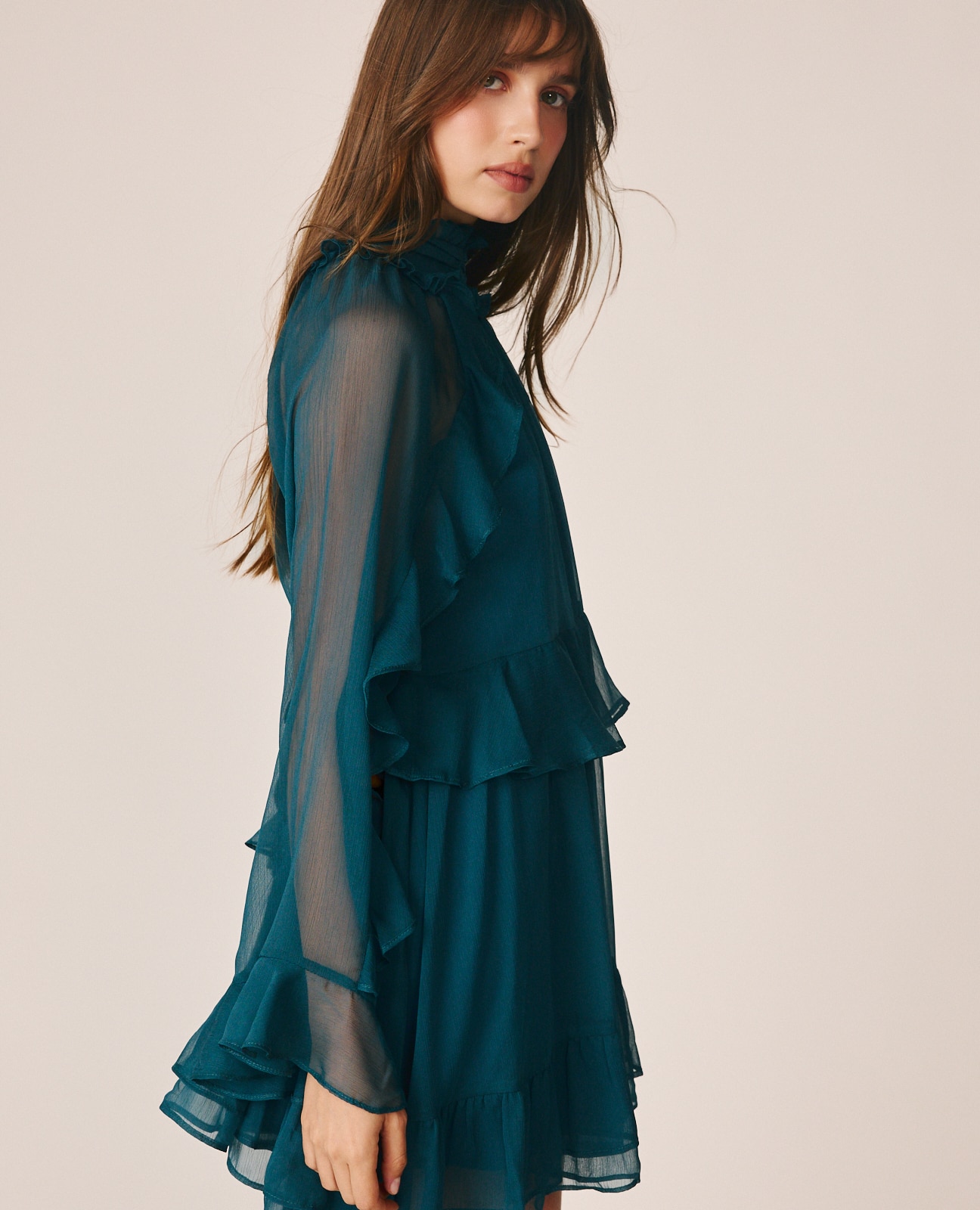 Vestido corto con cuello fruncido y manga ranglán - Alma en Pena - Azul Océano Azul Océano-2