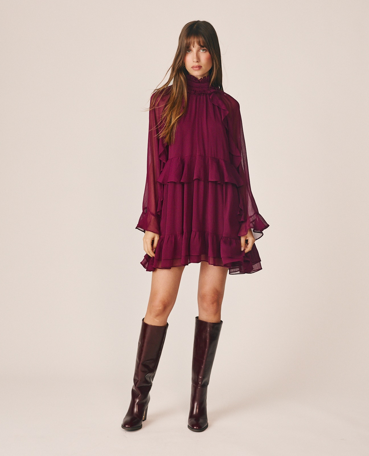 Vestido corto con cuello fruncido y manga ranglán - Alma en Pena - Burdeos Burdeos-2