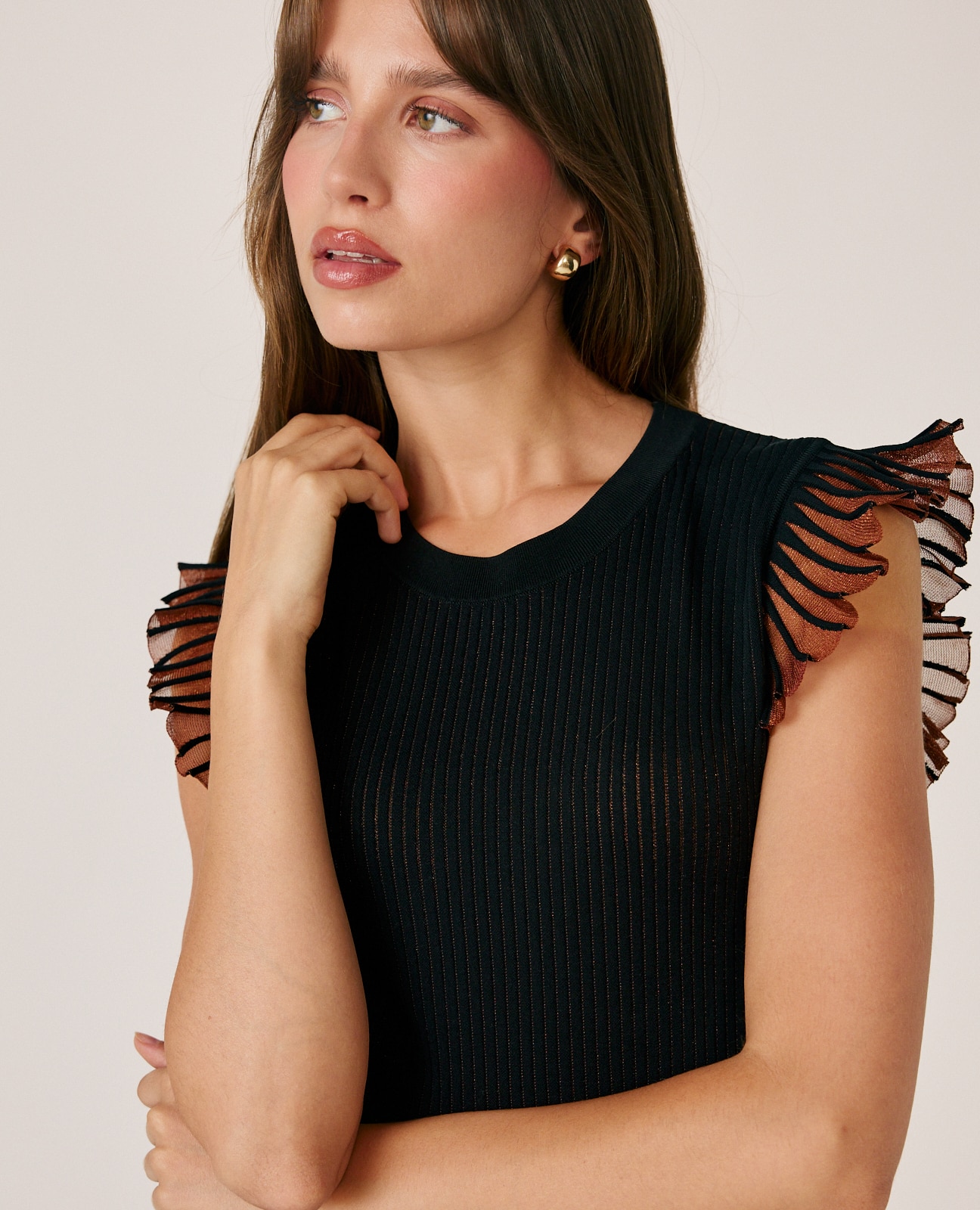 Vestido midi canalé con volantes - Alma en Pena - Negro Negro-5