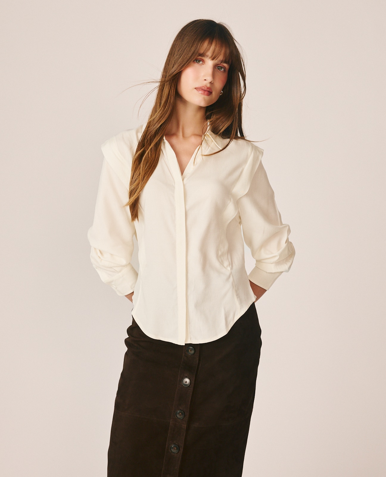 Blusa de mujer elástica con cierre abotonado - Alma en Pena - Blanco Blanco-1