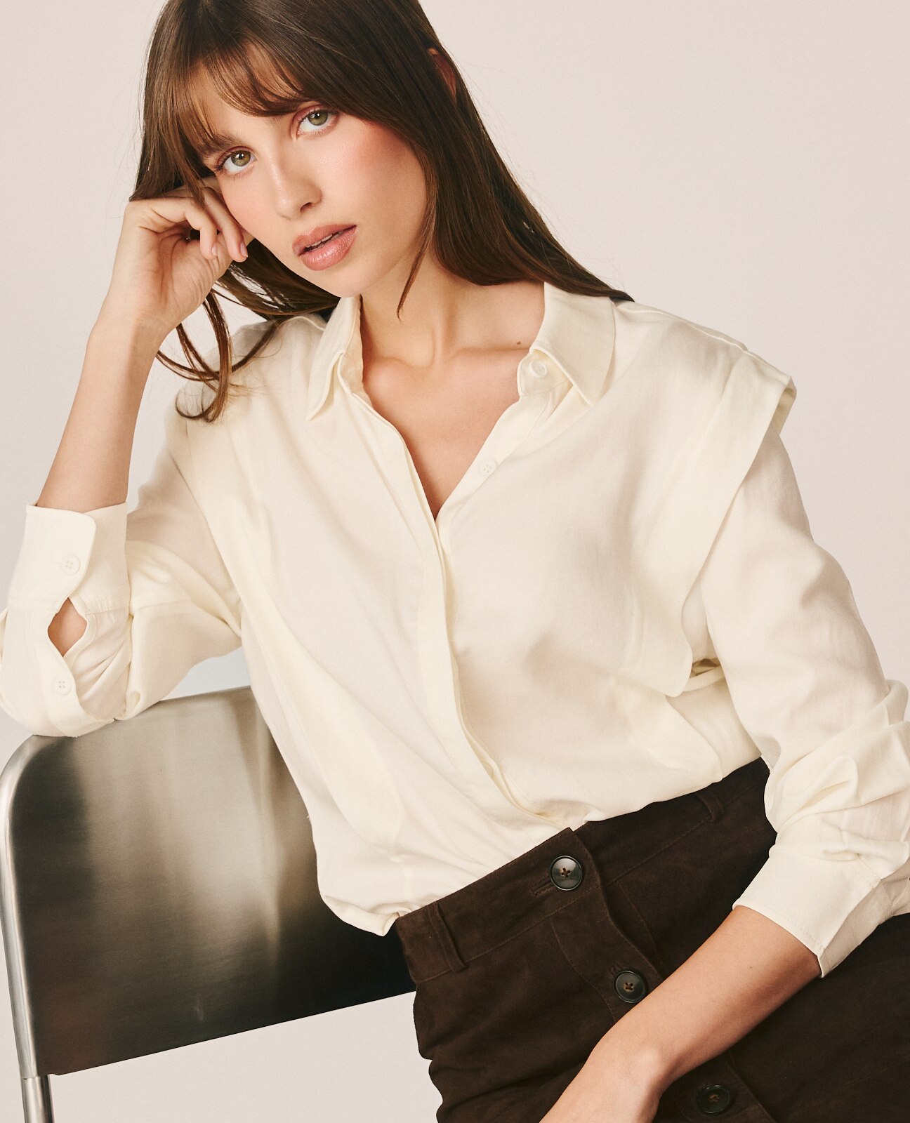 Blusa de mujer elástica con cierre abotonado - Alma en Pena - Blanco Blanco-2