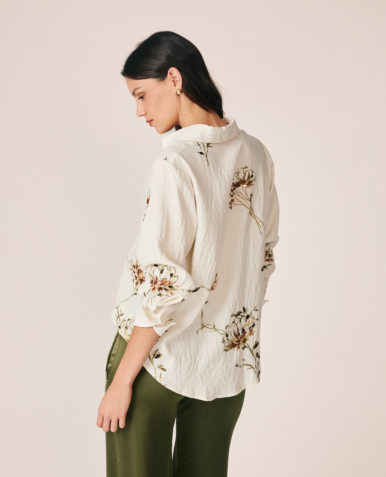 Blusa de mujer con bordados florales en hilos y lentejuelas - Alma en Pena - Blanco Blanco-5
