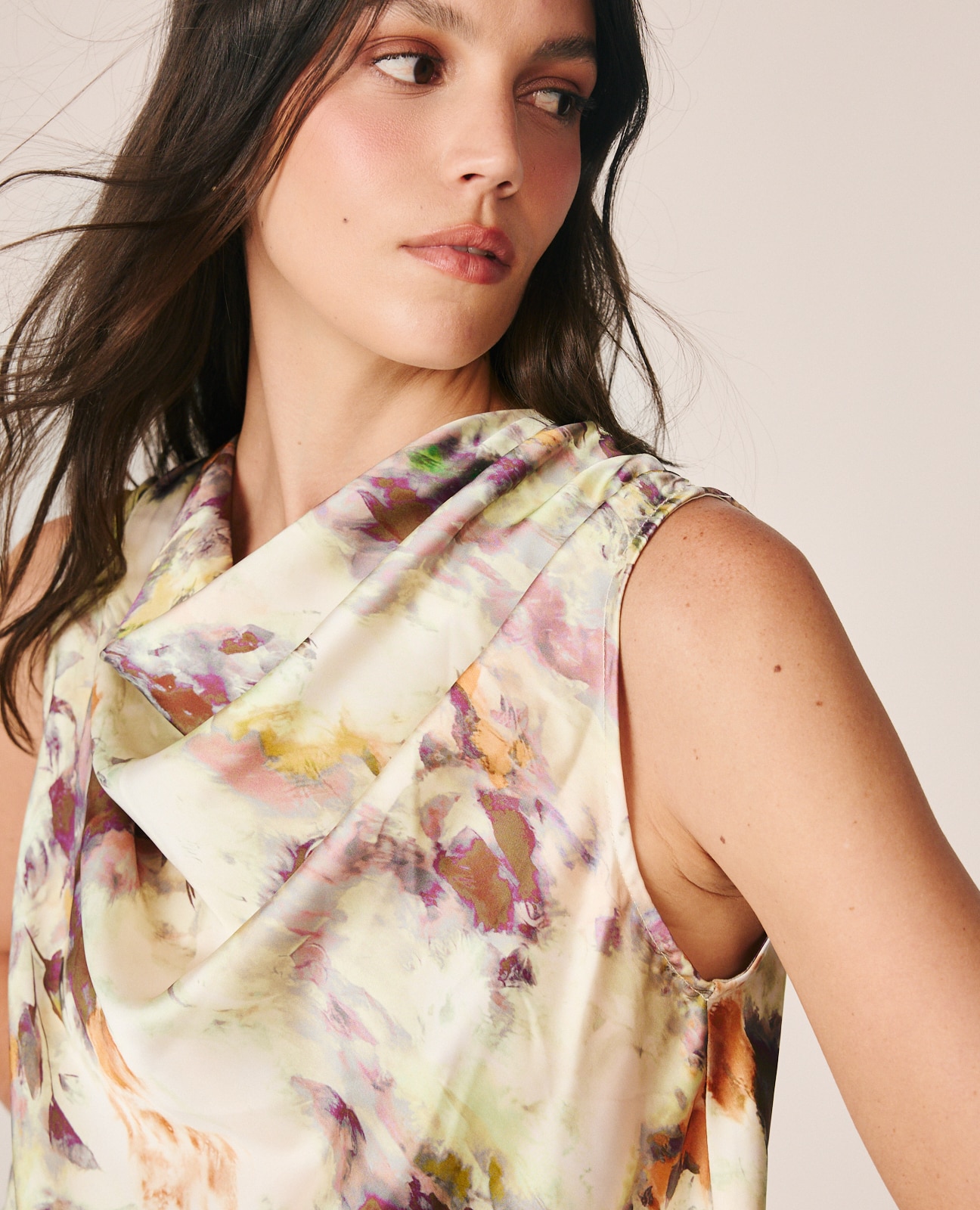Blusa de mujer en satén con estampado acuarela - Alma en Pena - Multicolor Multicolor-2