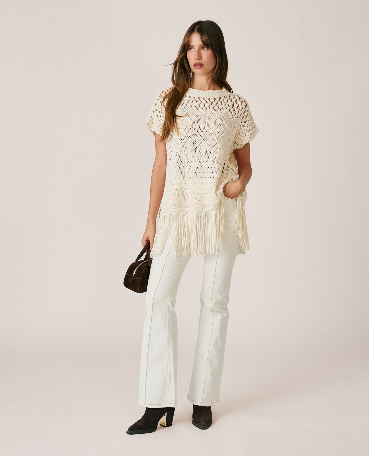 Chaleco de mujer calado con flecos - Alma en Pena - Crema Crema-2