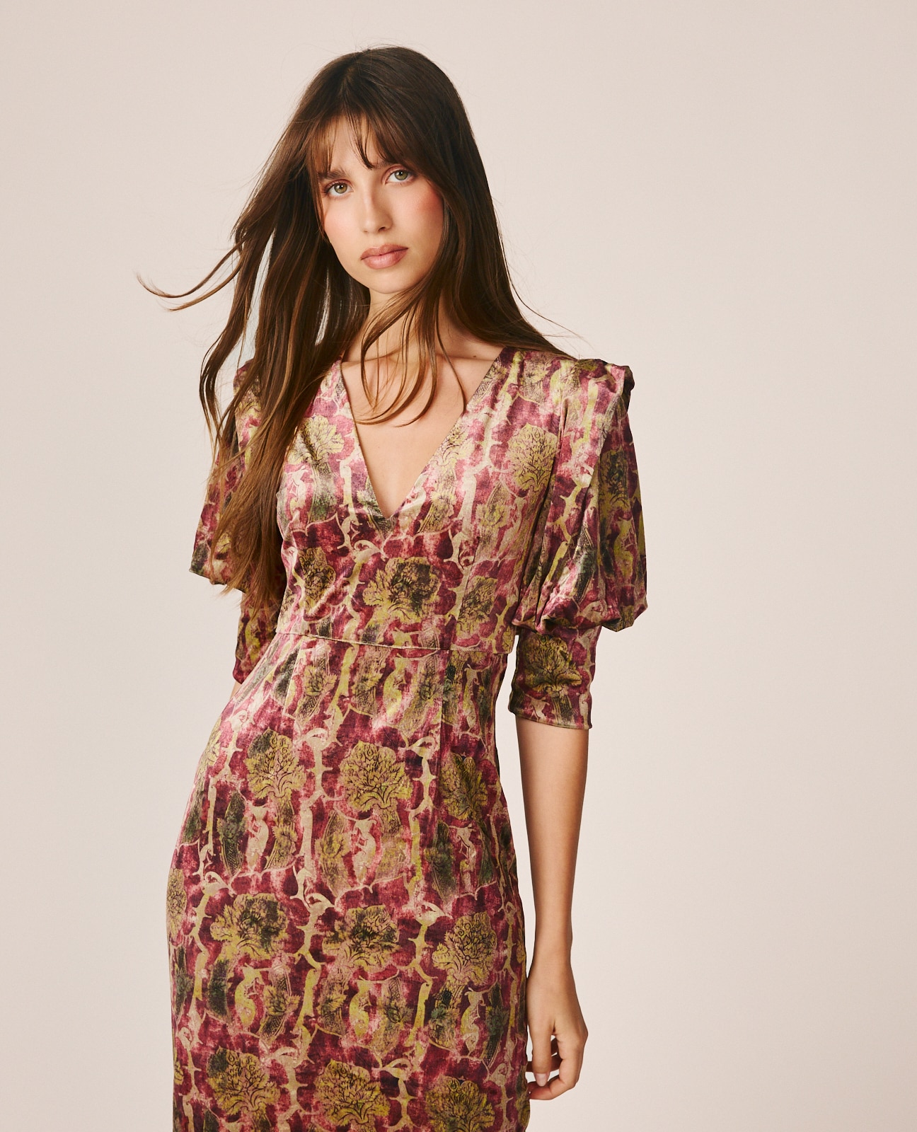 Vestido midi de terciopelo con estampado abstracto - Alma en Pena - Multicolor Multicolor-3