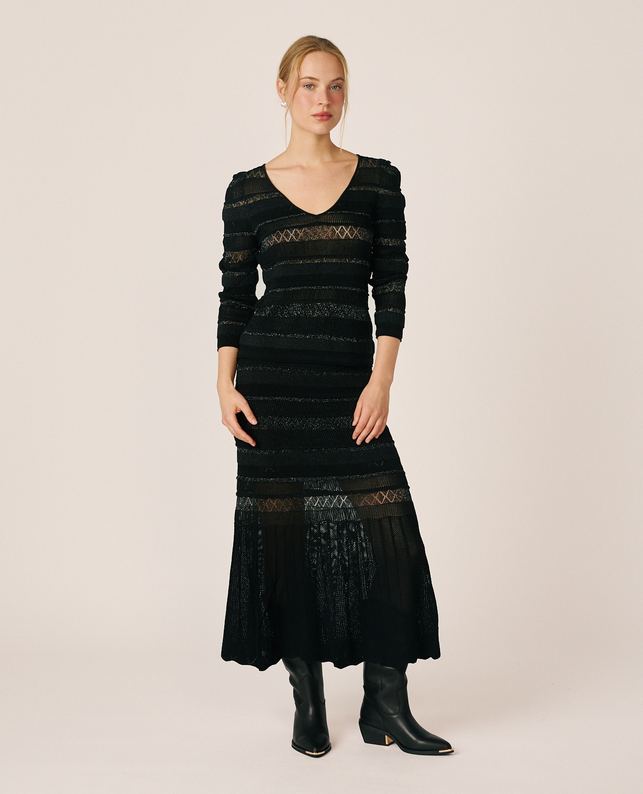 Imagen 2 de Jersey de mujer de punto con cuello pico - Alma en Pena - Negro Negro