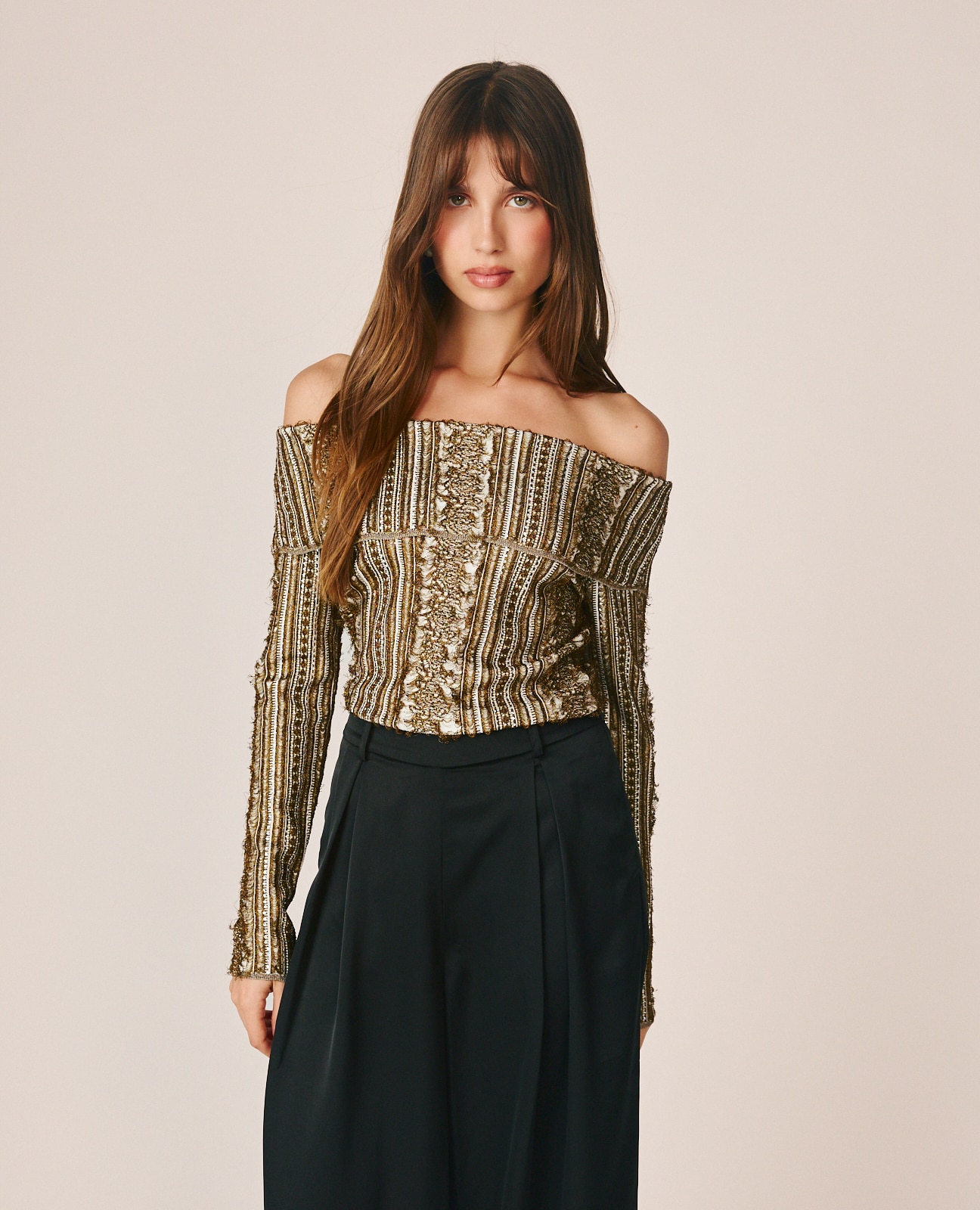 Top de mujer cuello barco con estampado de fantasía - Alma en Pena - Dorado Dorado-2
