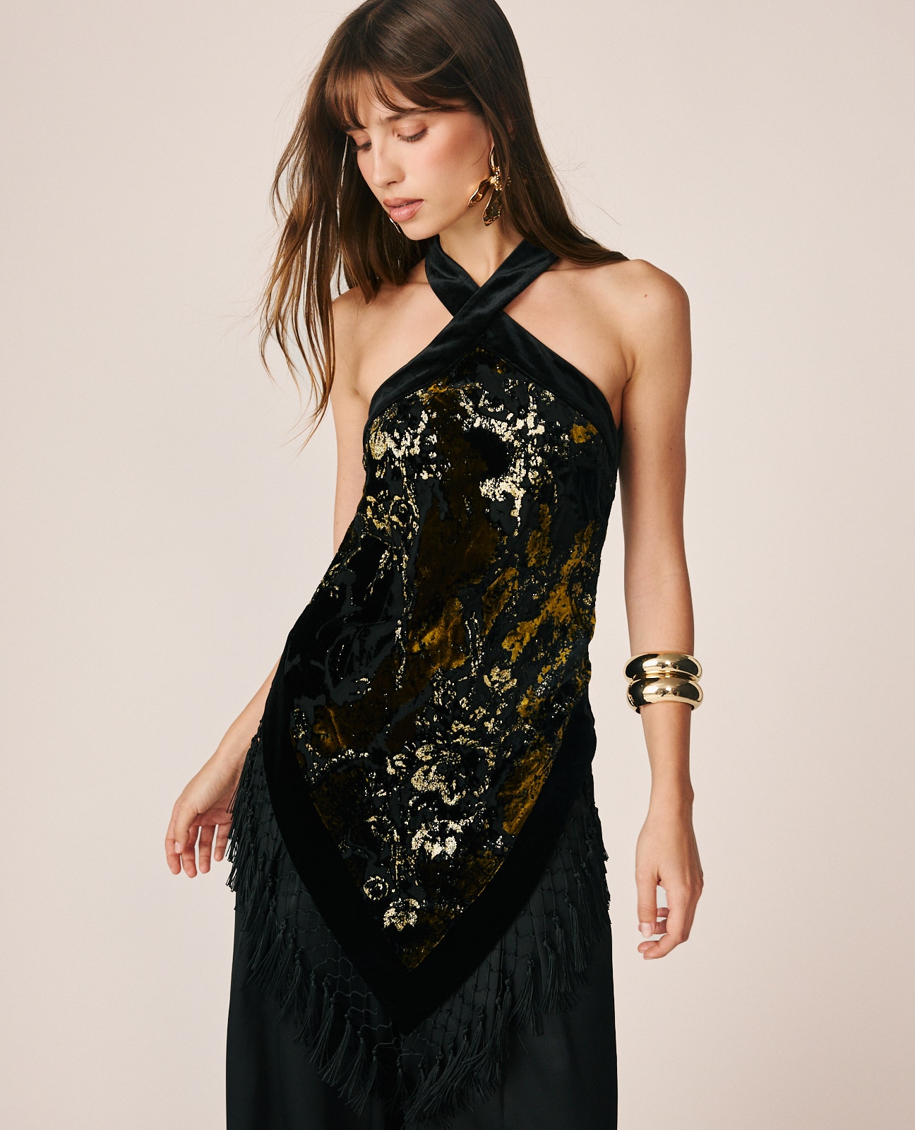 Top de mujer halter con borlas en el bajo - Alma en Pena - Negro Negro-1