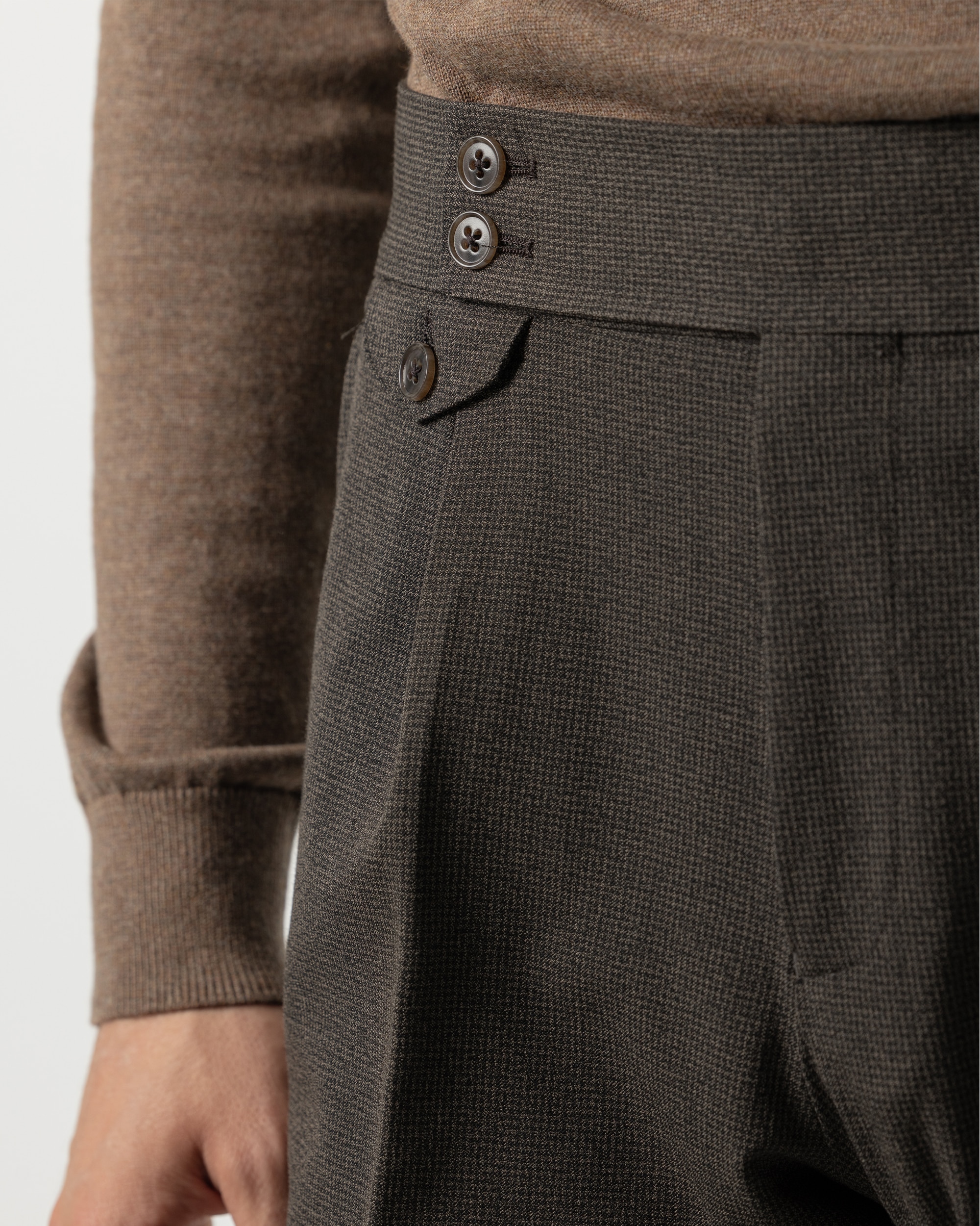 Pantalón de vestir con pinzas de hombre wide fit - PuroEgo - Marrón oscuro Marrón oscuro-4