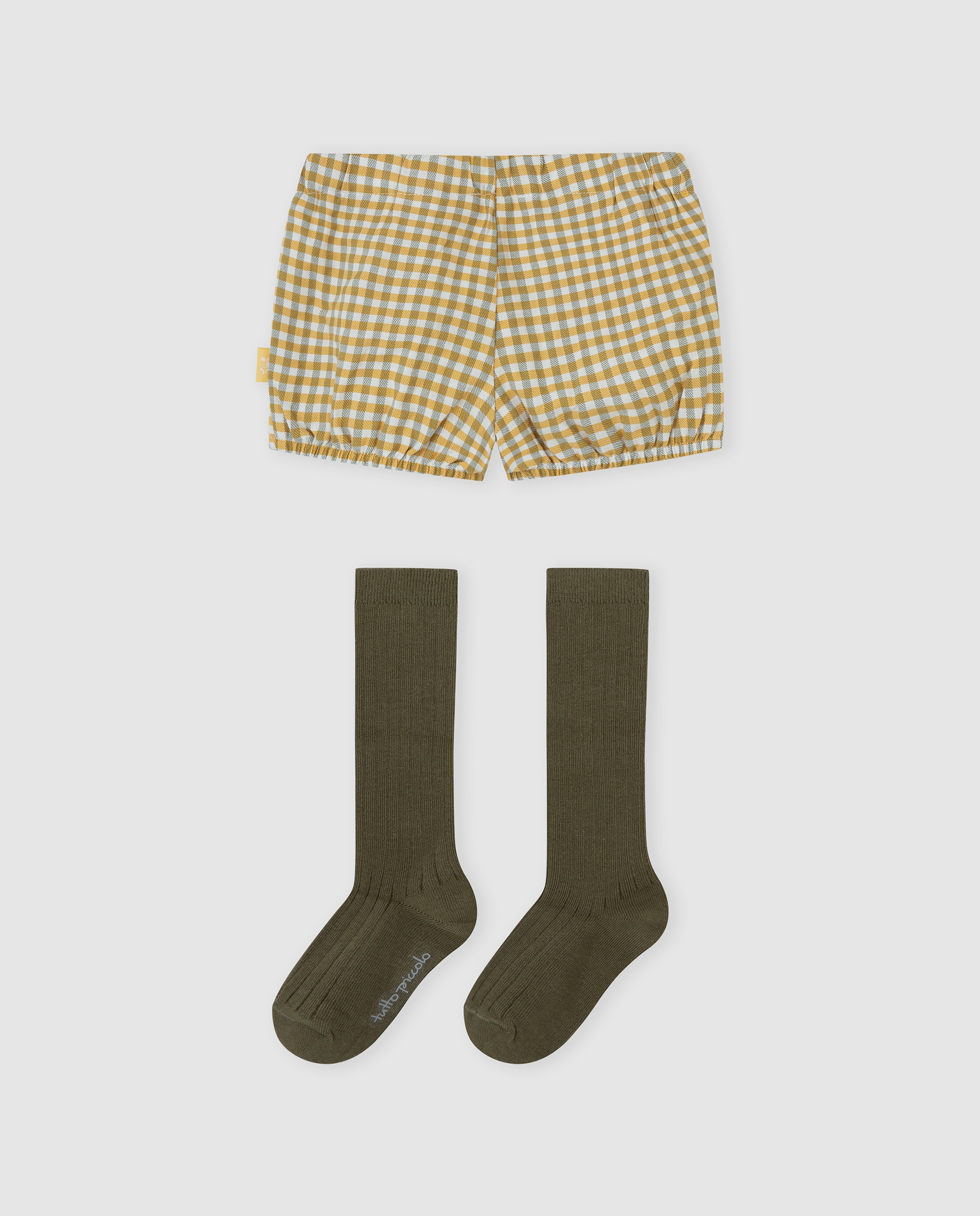 Short de bebé niño a cuadros con calcetines - Tutto Piccolo - Mostaza Mostaza-3