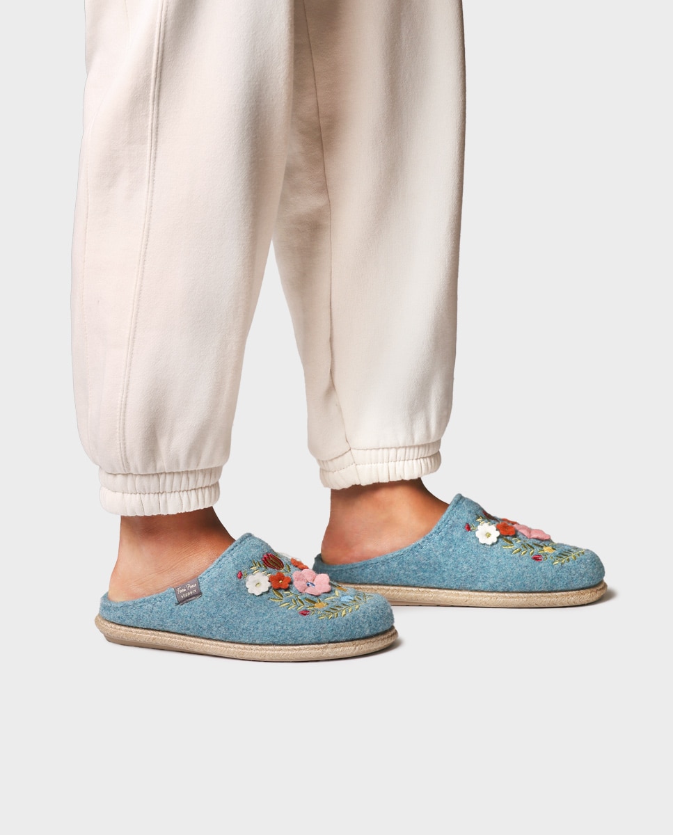 Zapatillas de casa abiertas de mujer con bordado - Toni Pons - Azul claro Azul claro-2