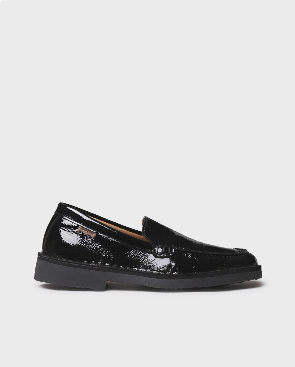 Imagen 1 de Mocasines planos de mujer de piel de charol Negro